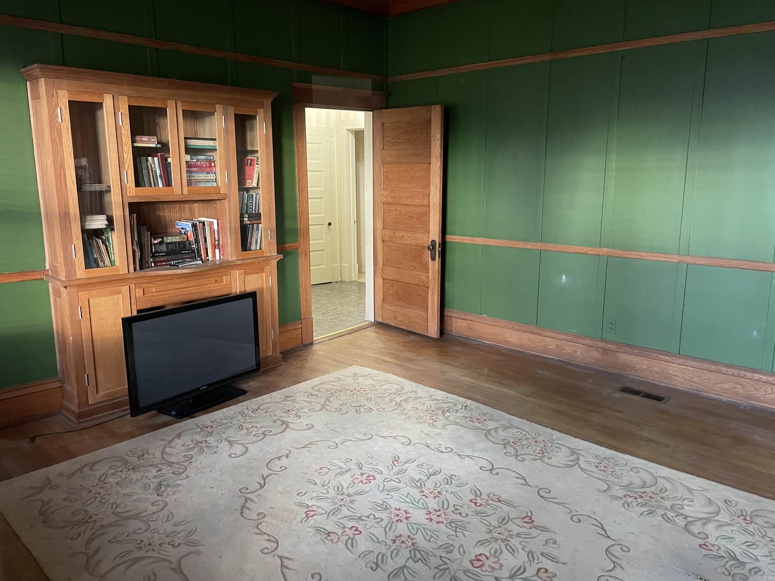 Holly Grove - Residential