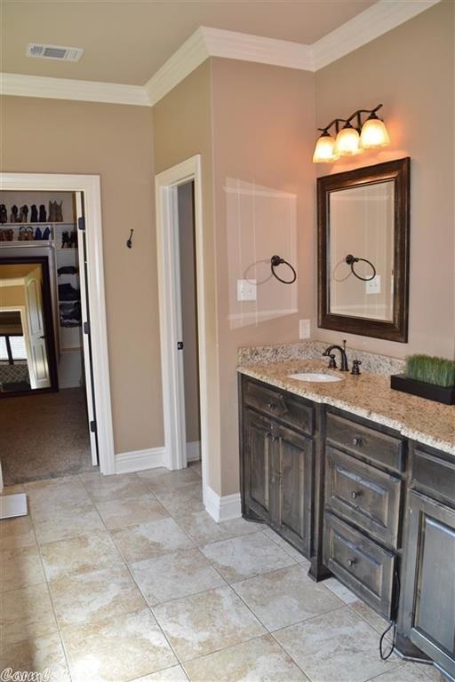 COUNTRY CLUB OF ARK THE - Residential