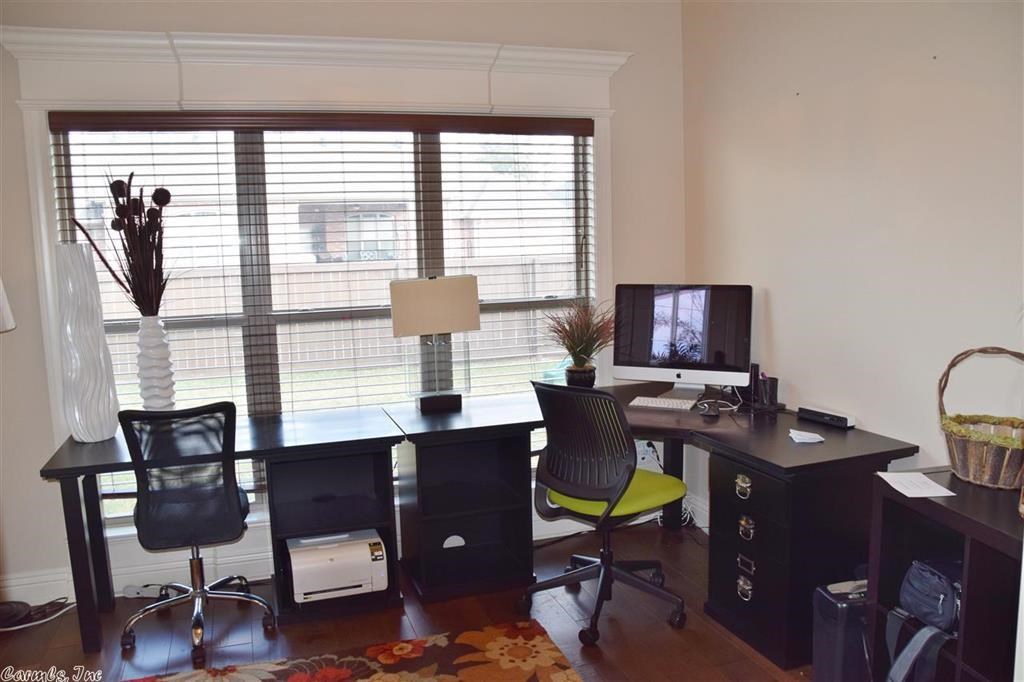 COUNTRY CLUB OF ARK THE - Residential