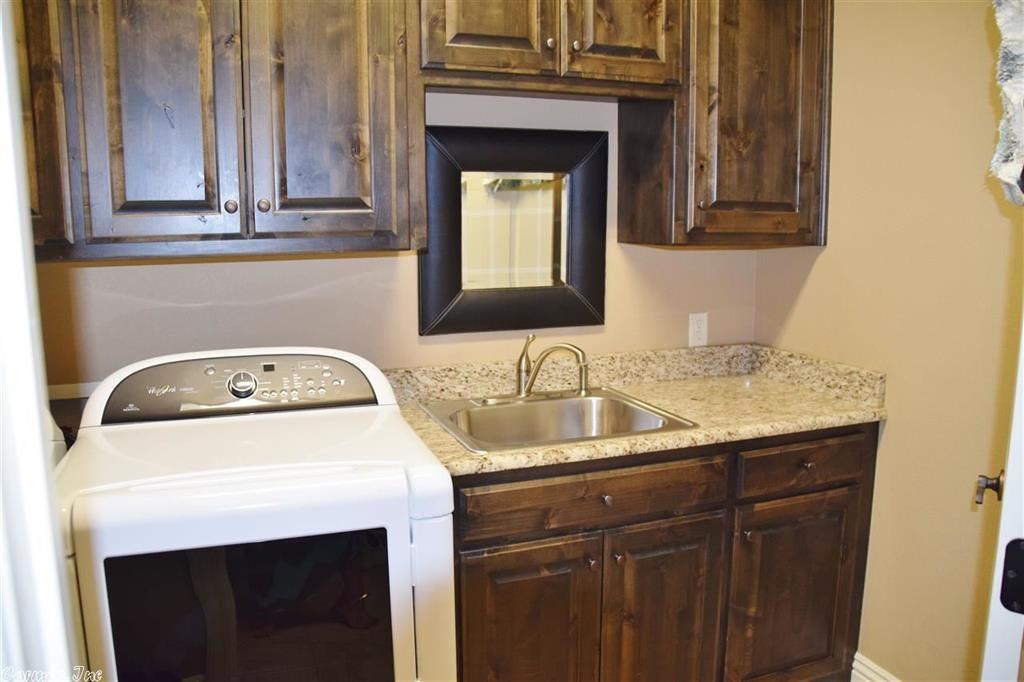 COUNTRY CLUB OF ARK THE - Residential