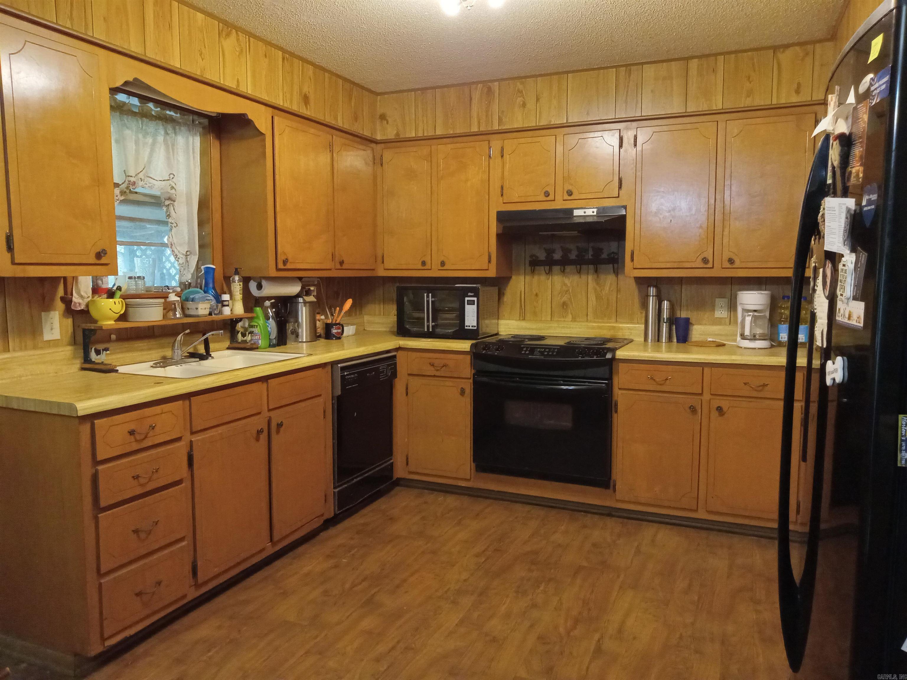 BLAKE MEADOWBROOK ESTATES - Residential