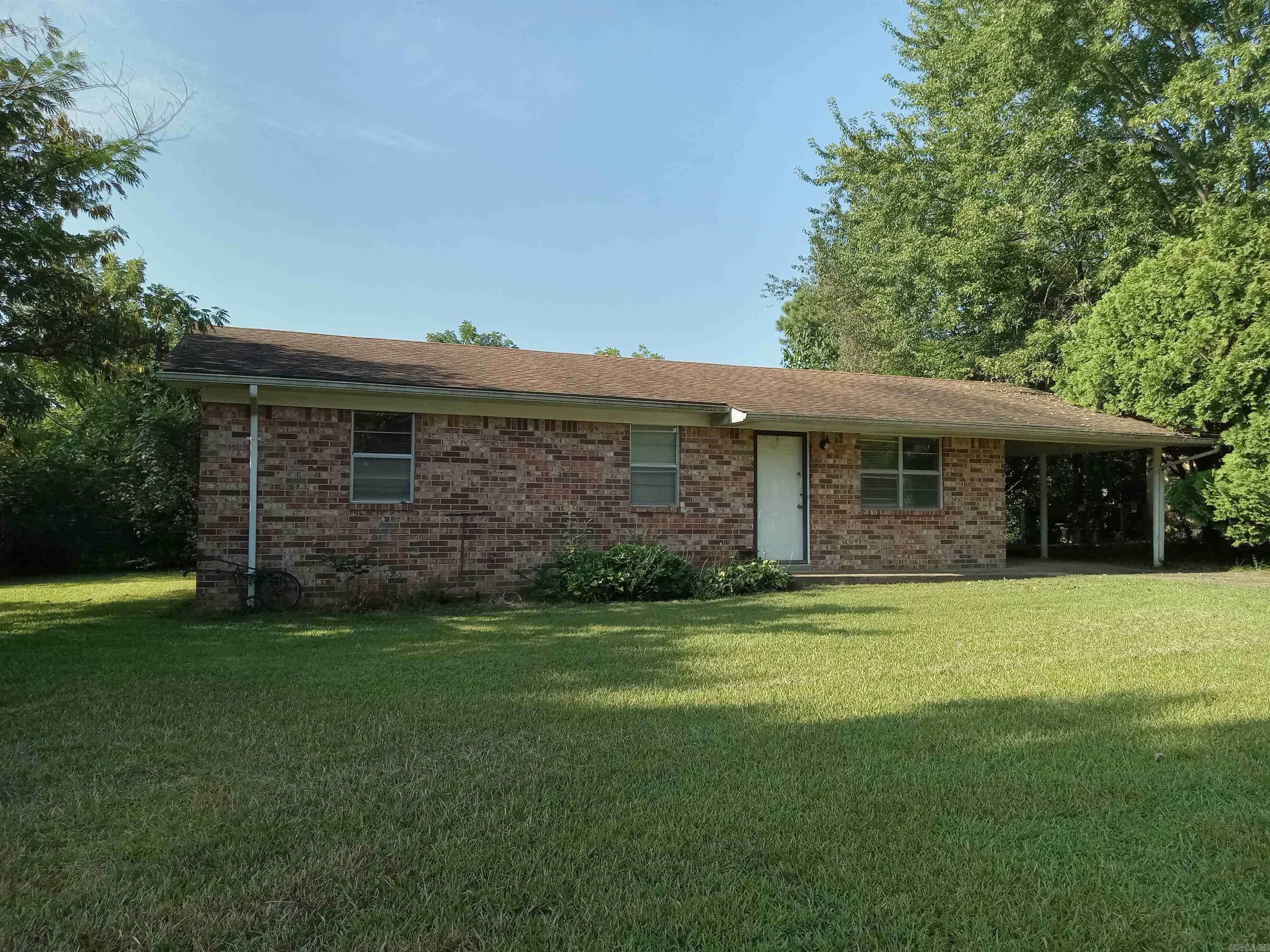 BLAKE MEADOWBROOK ESTATES - Residential