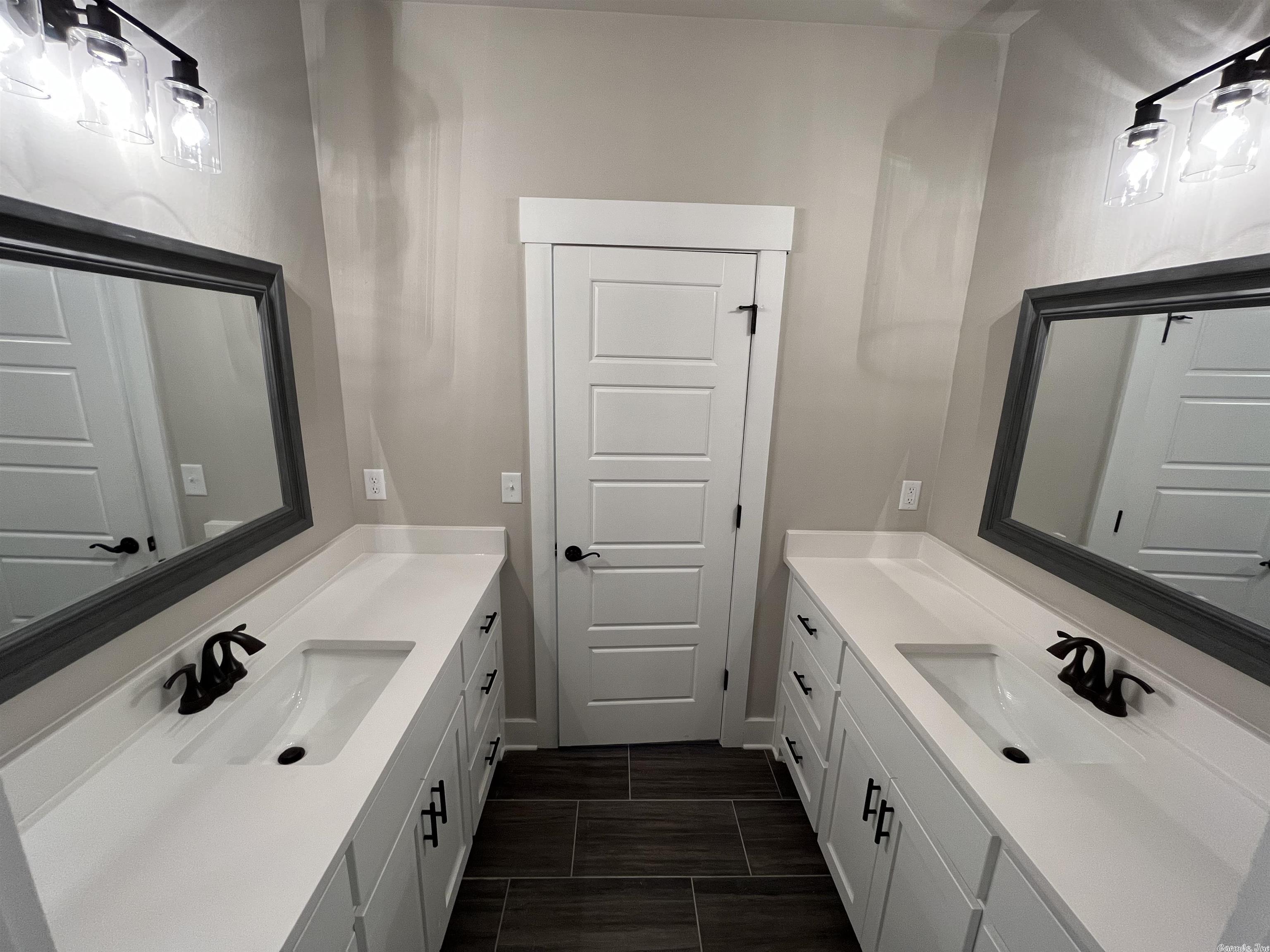 THE WOODS OF HURRICANE LAKE ESTA - Residential