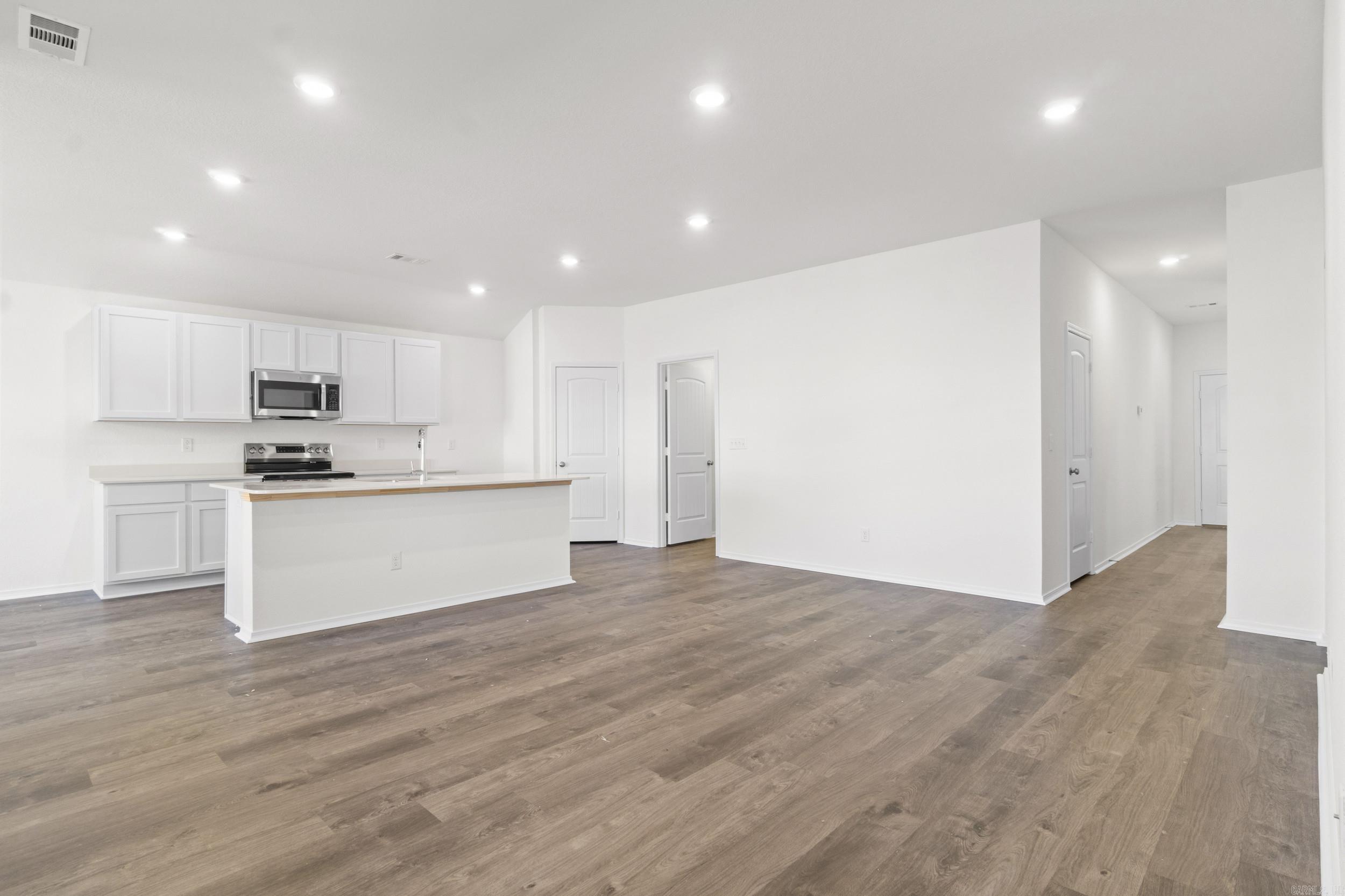 SOUTHFORK RANCH S/D PH I - Residential