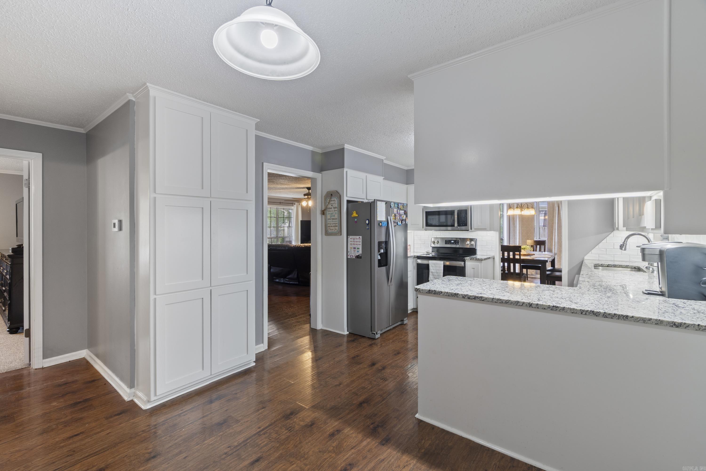 JAMES S/D - Residential