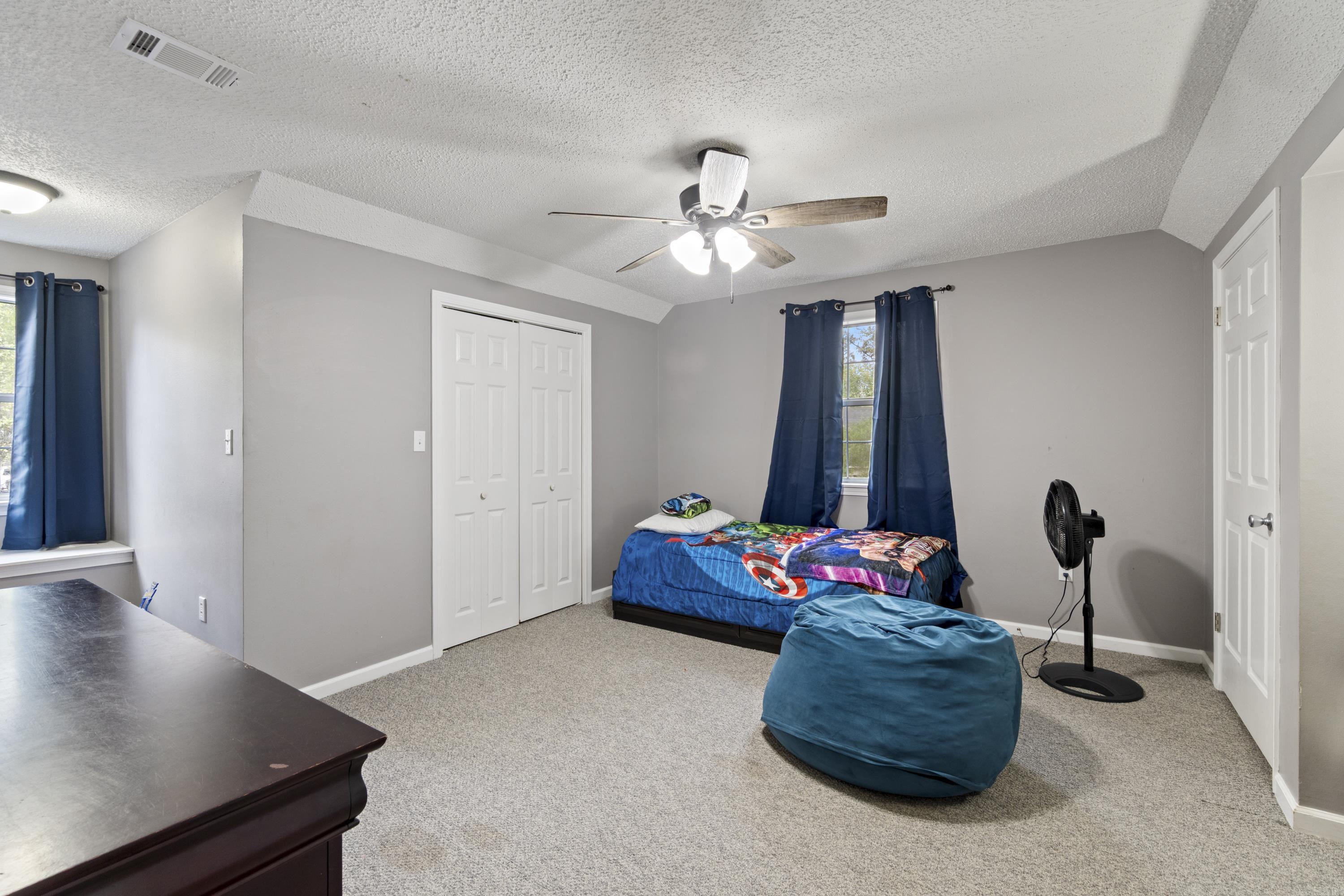 JAMES S/D - Residential