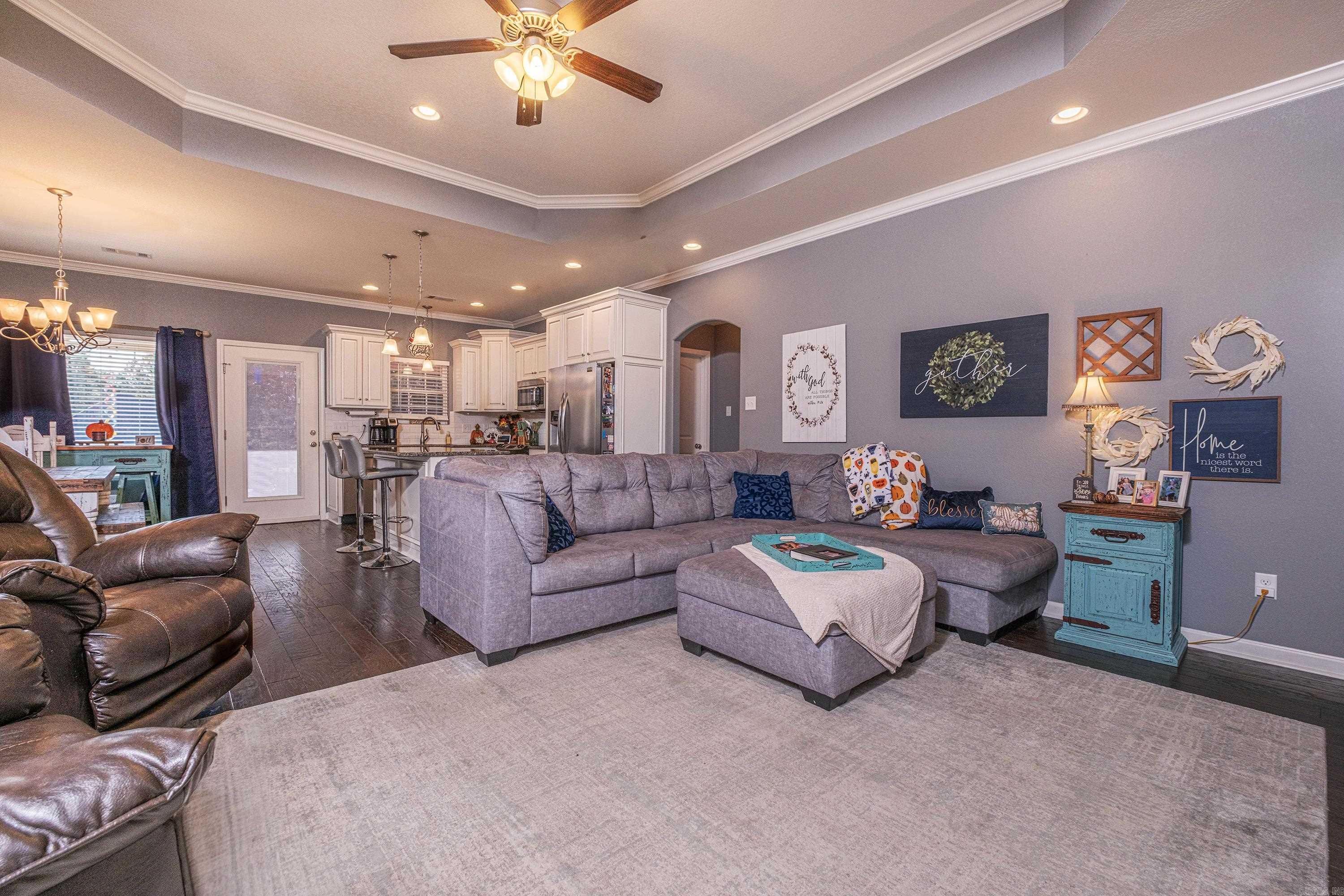 JACOB CREEK - Residential