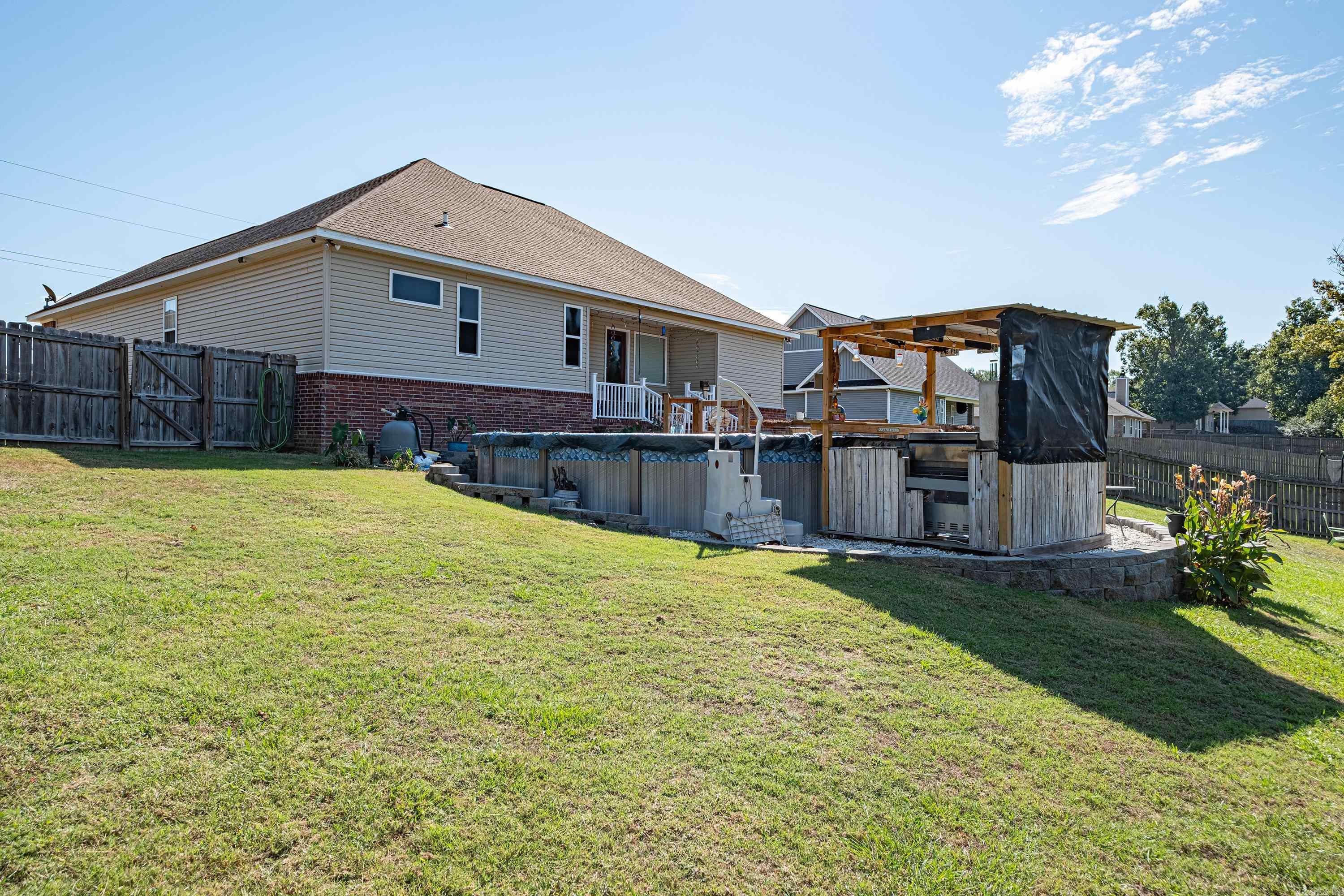 JACOB CREEK - Residential