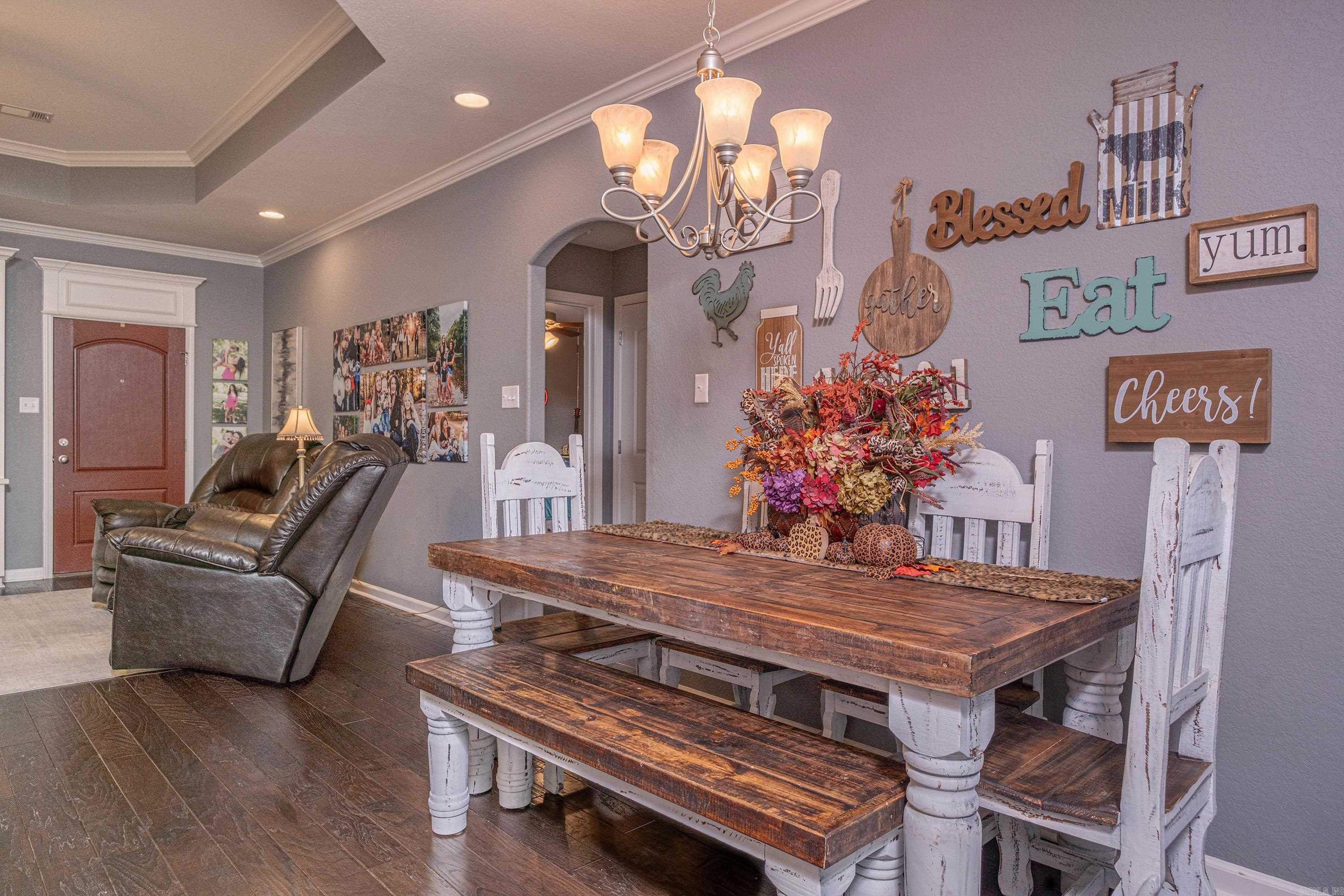 JACOB CREEK - Residential