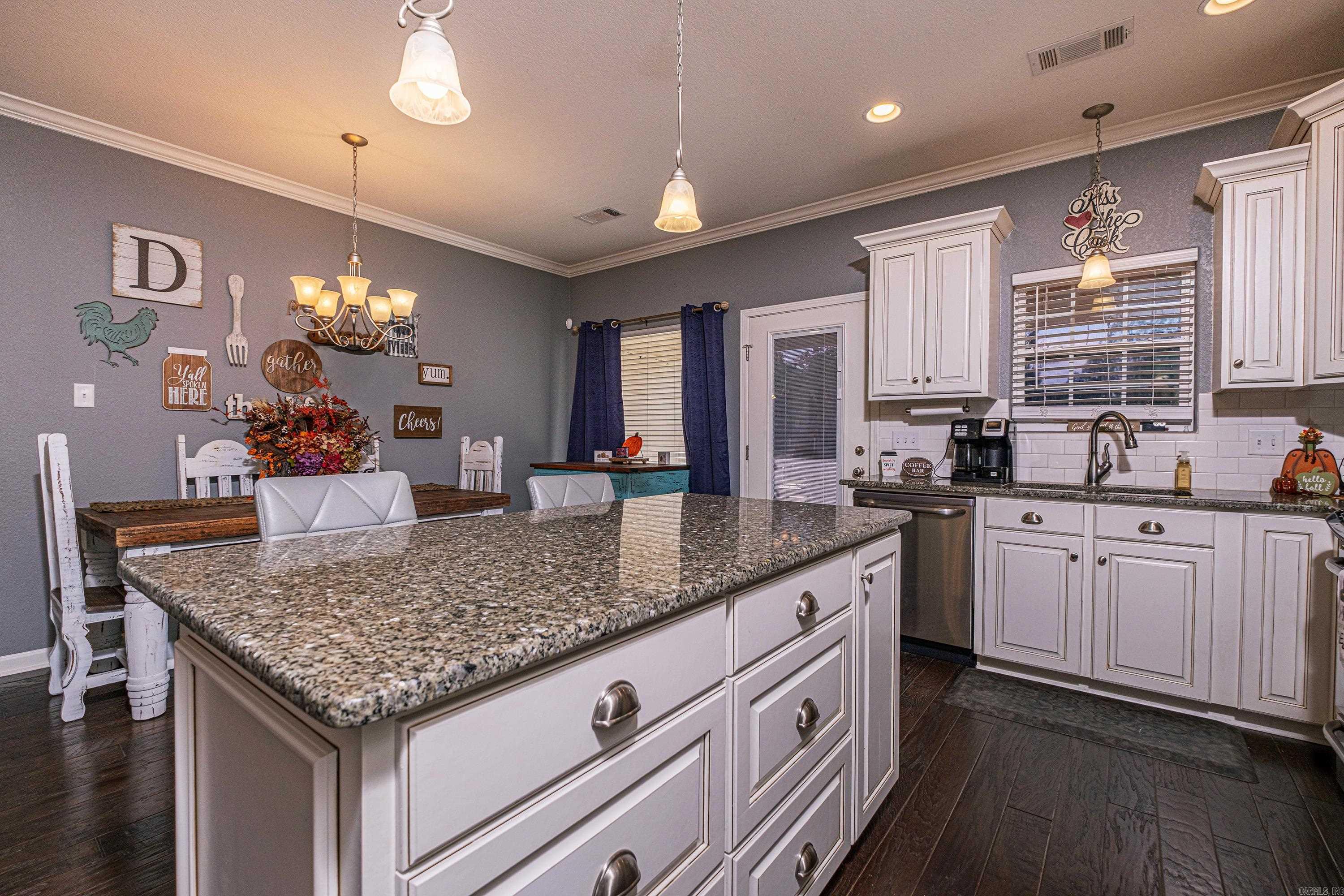 JACOB CREEK - Residential