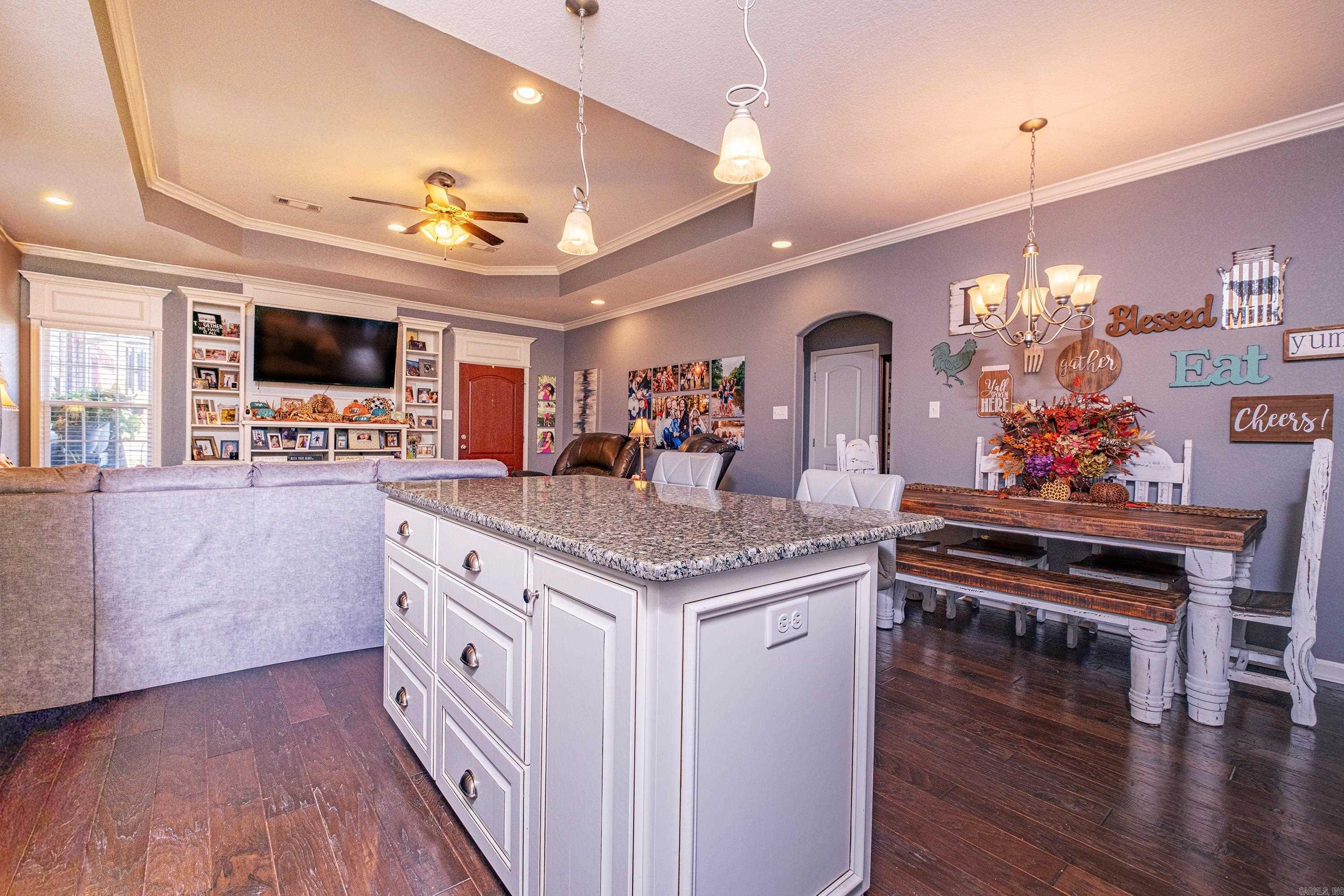 JACOB CREEK - Residential