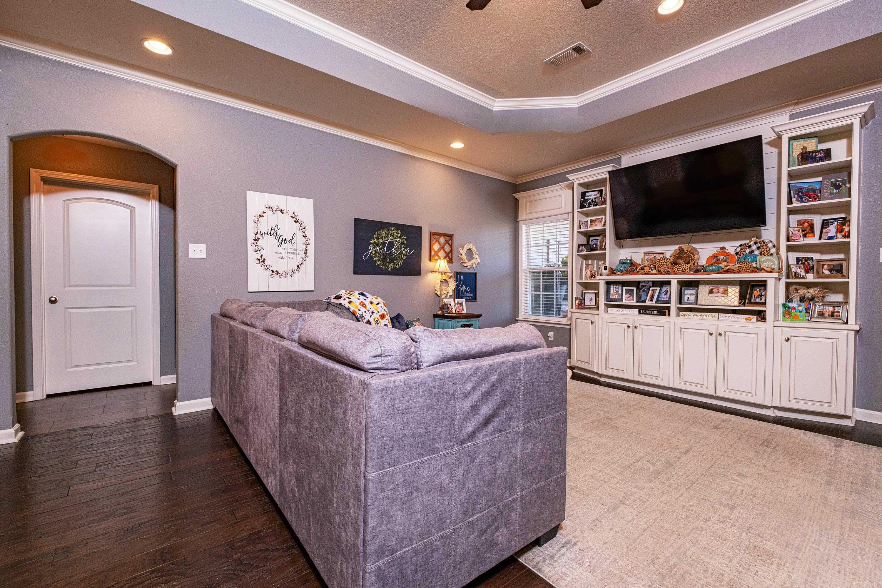 JACOB CREEK - Residential