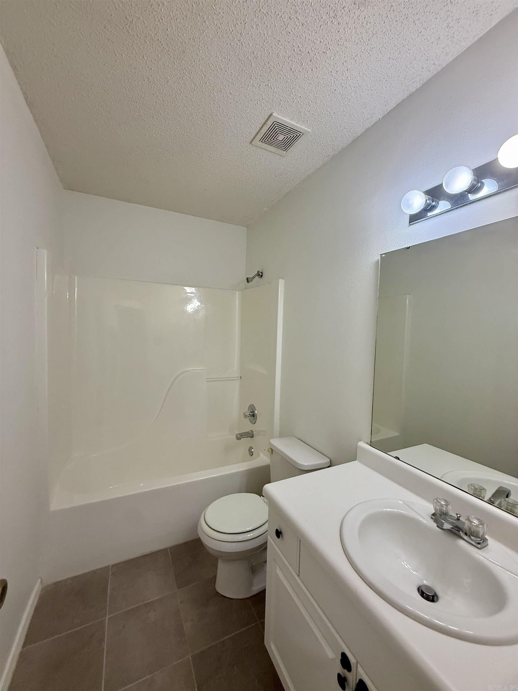 Bryant Meadows - Residential Lease
