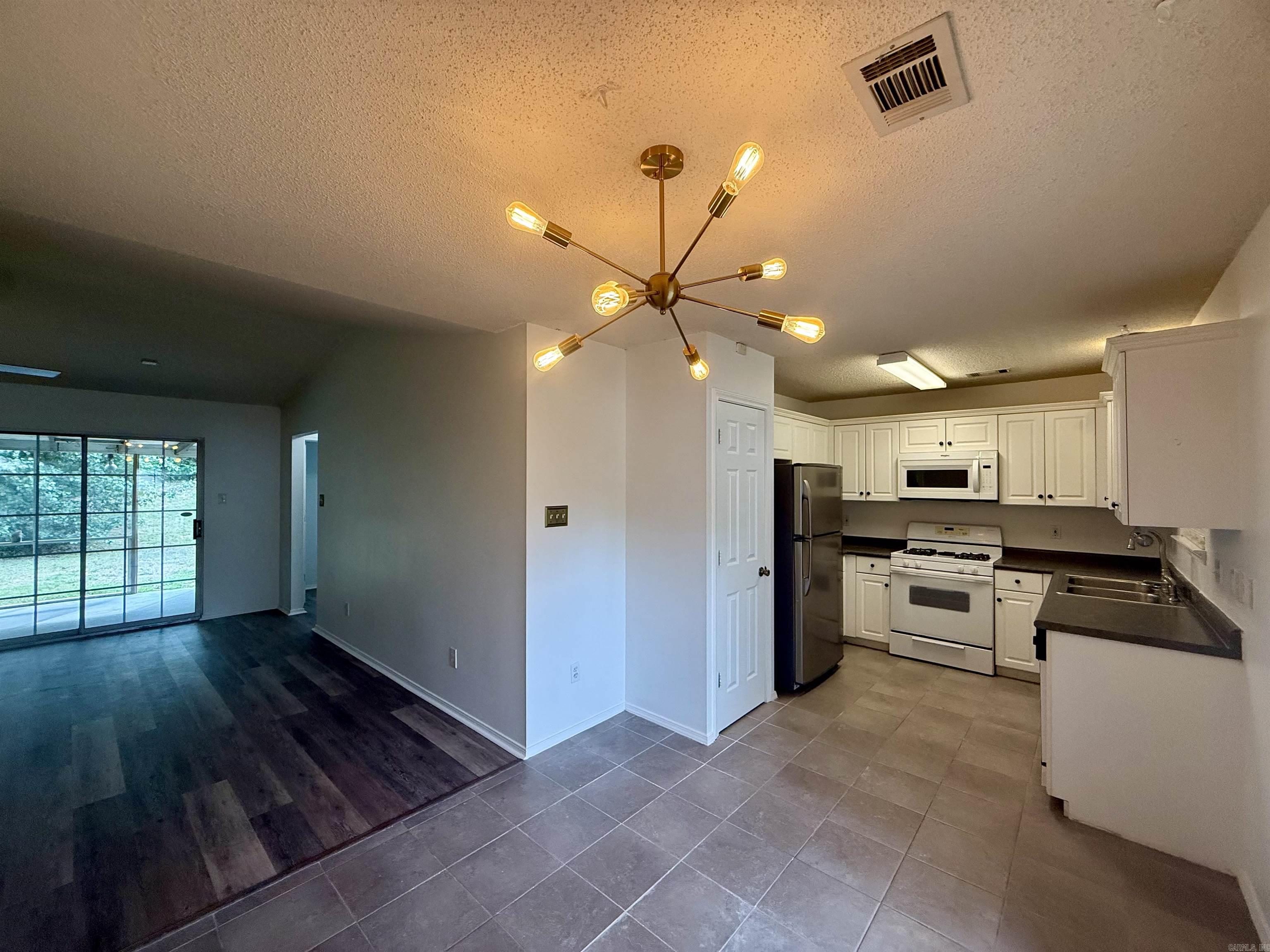 Bryant Meadows - Residential Lease