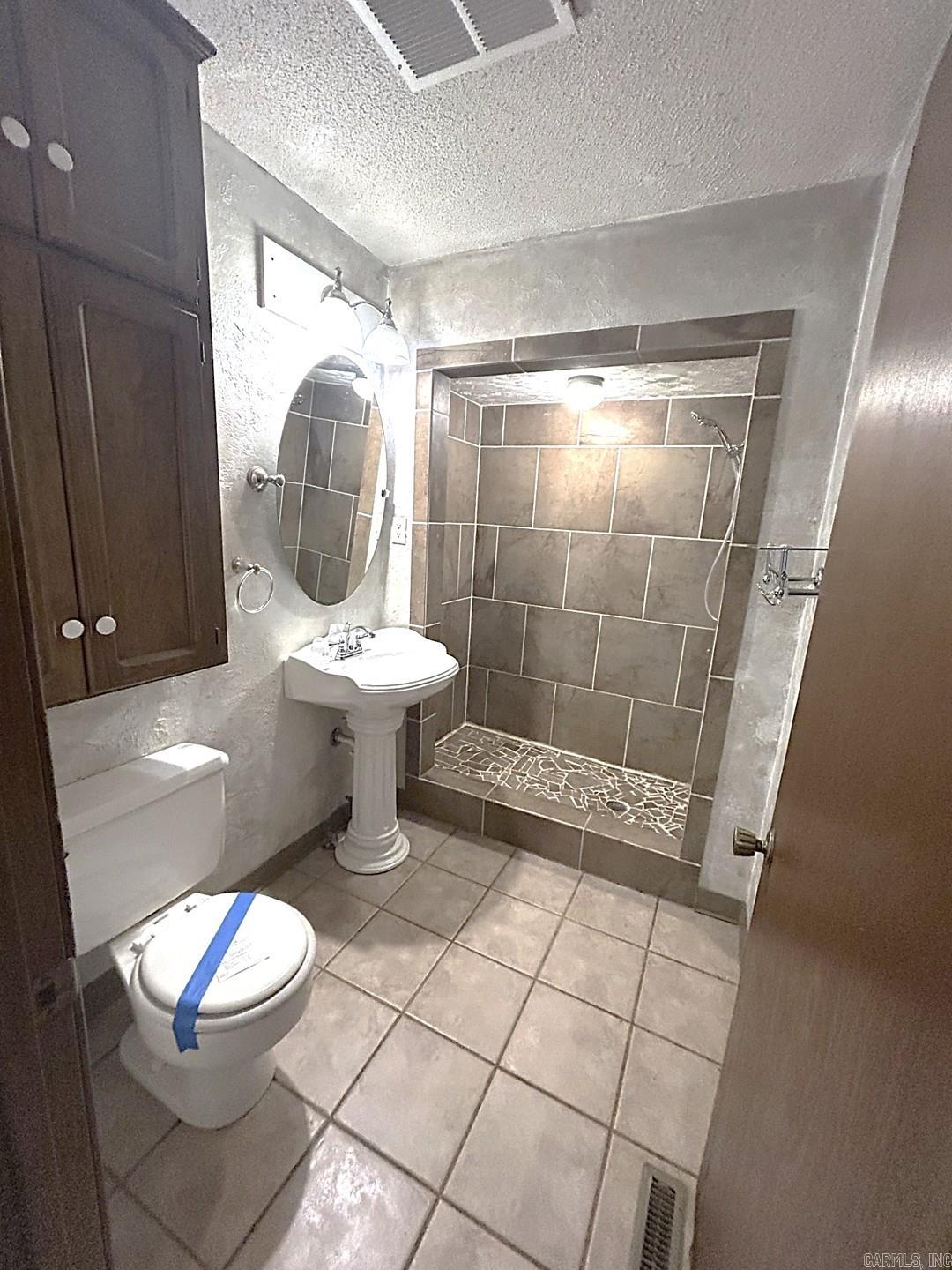 DIAMONDHEAD R - Residential