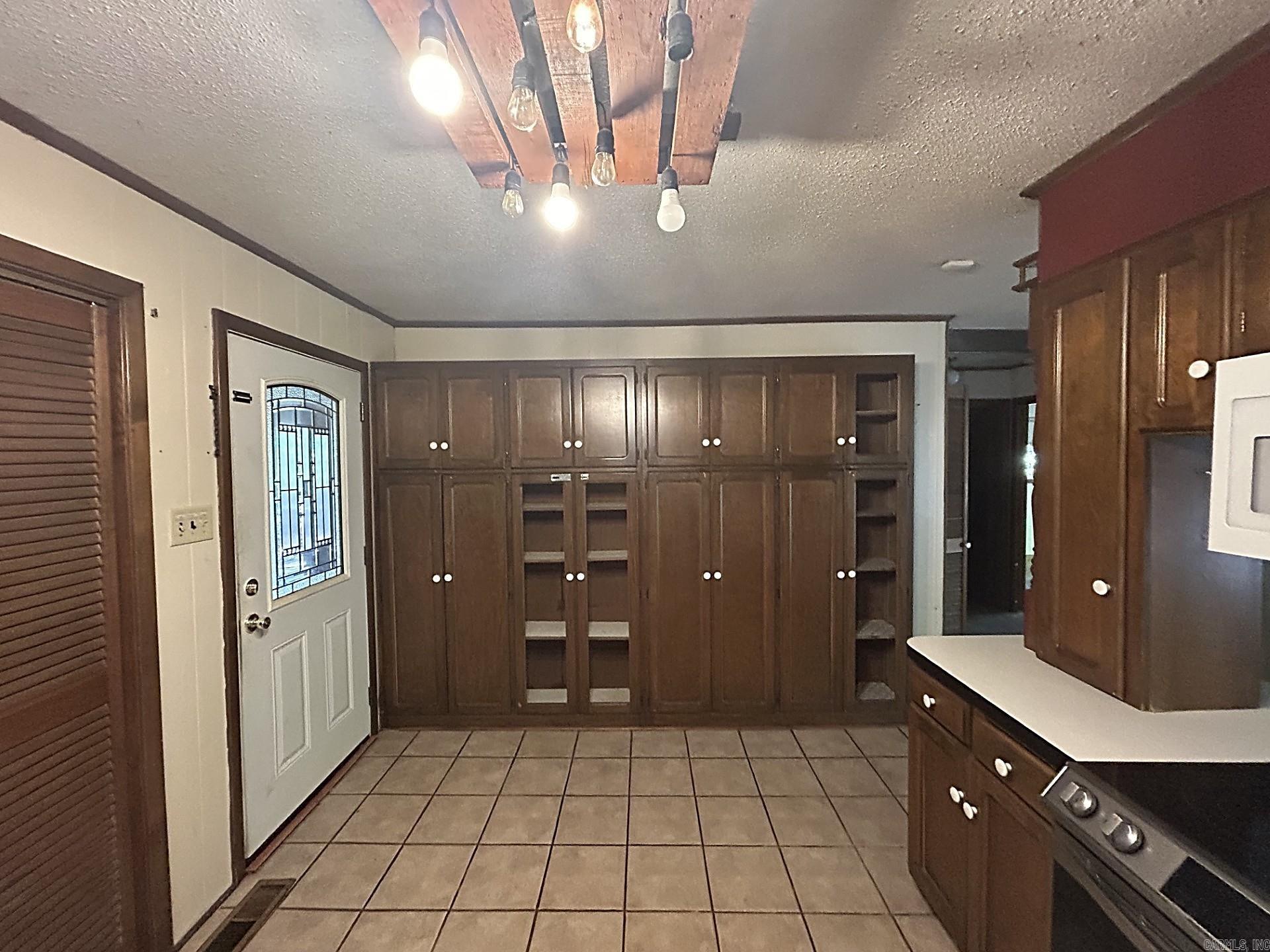 DIAMONDHEAD R - Residential