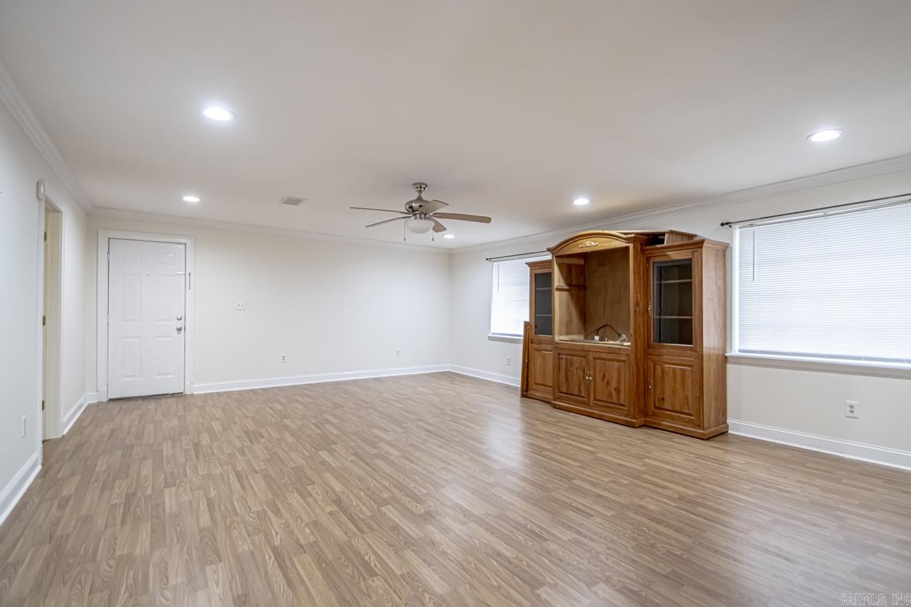 LAKEWOOD HTS ESTATES - Residential