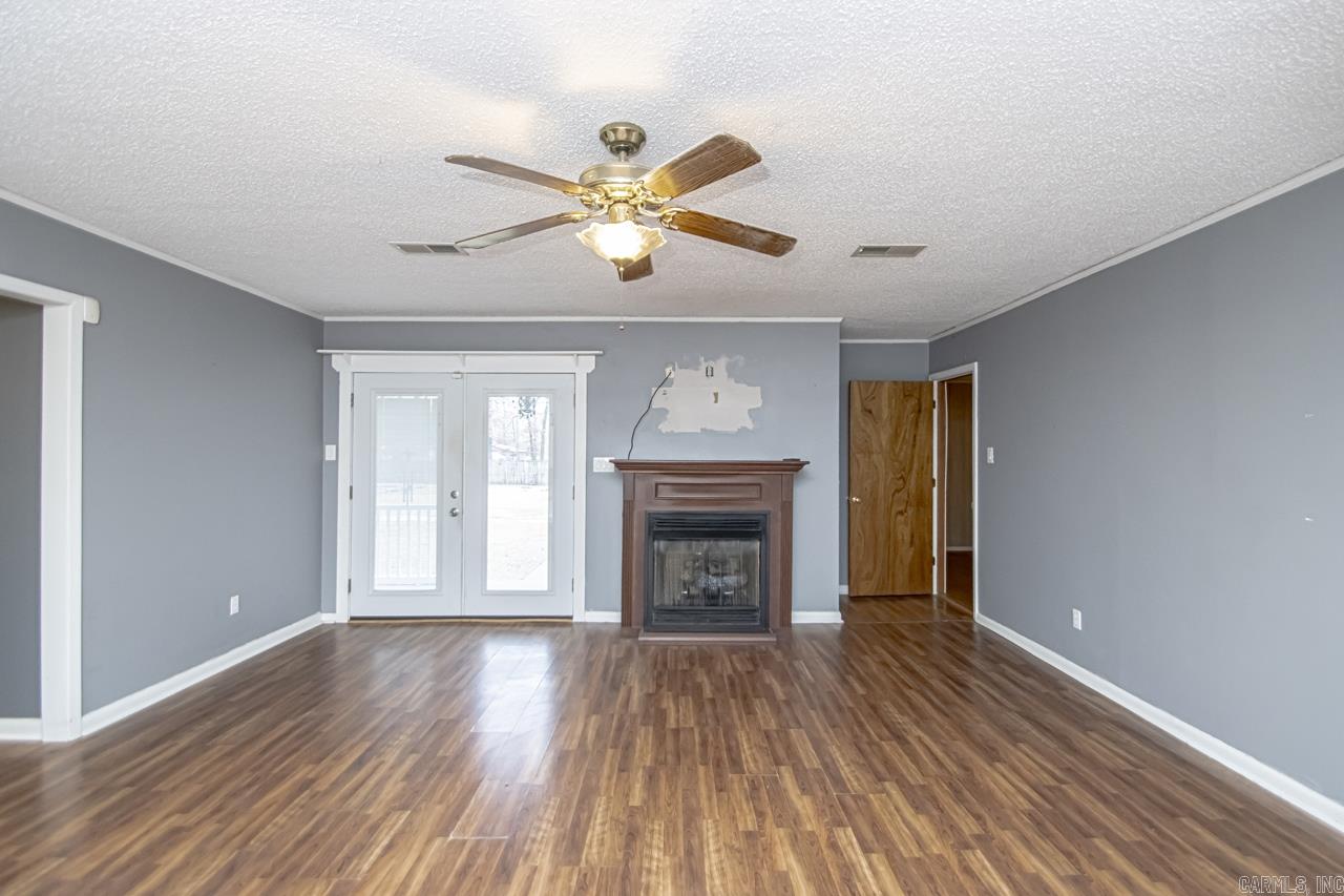 LAKEWOOD HTS ESTATES - Residential