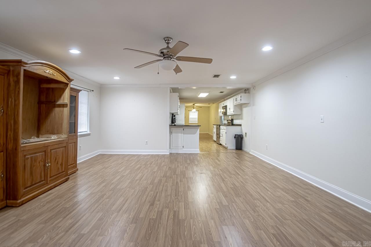 LAKEWOOD HTS ESTATES - Residential