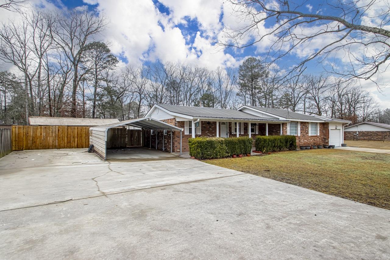 LAKEWOOD HTS ESTATES - Residential