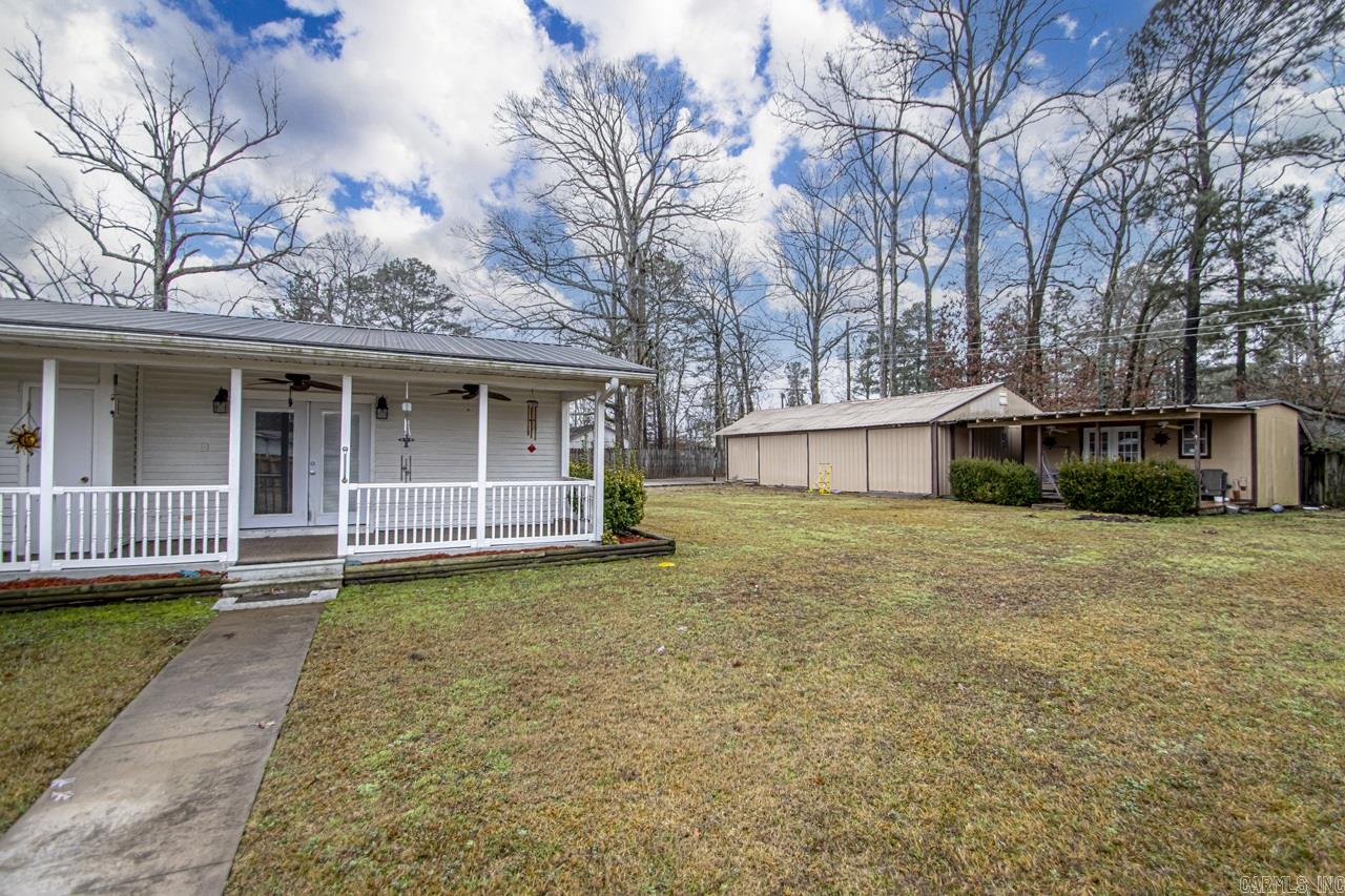 LAKEWOOD HTS ESTATES - Residential