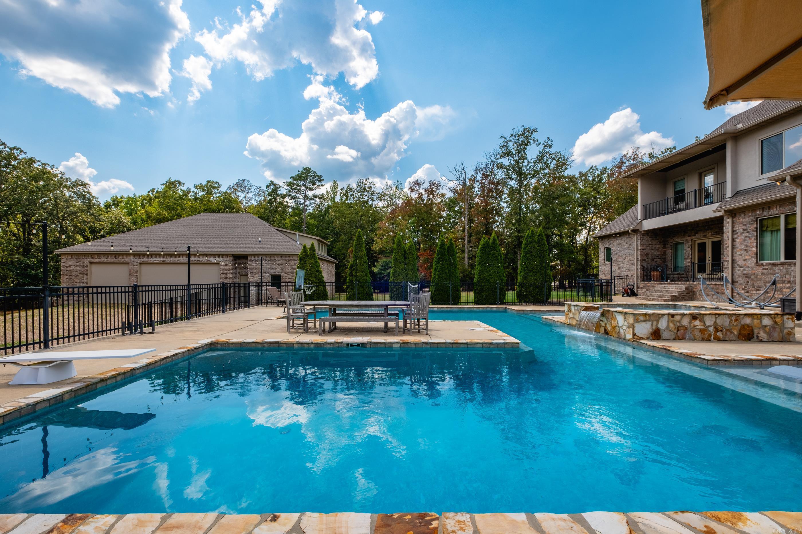 WESTCLIFFE - Residential