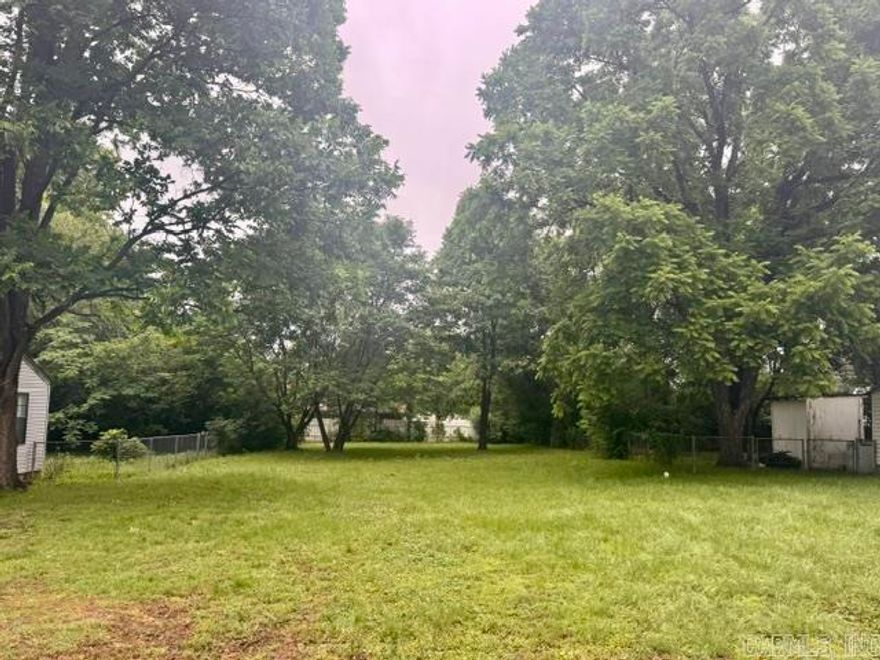 vacant lot in Searcy