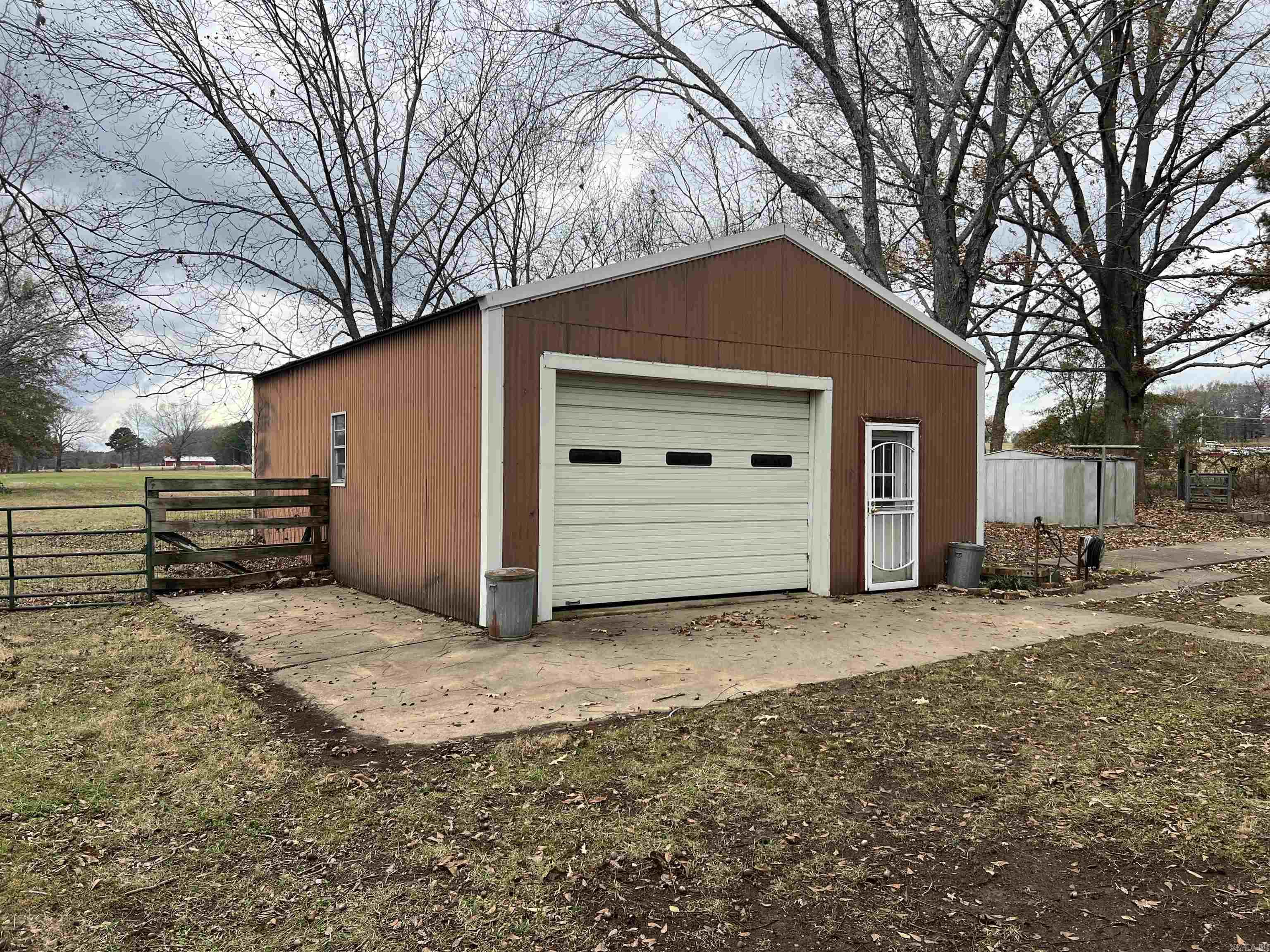 BEEBE OUTLOTS - Residential