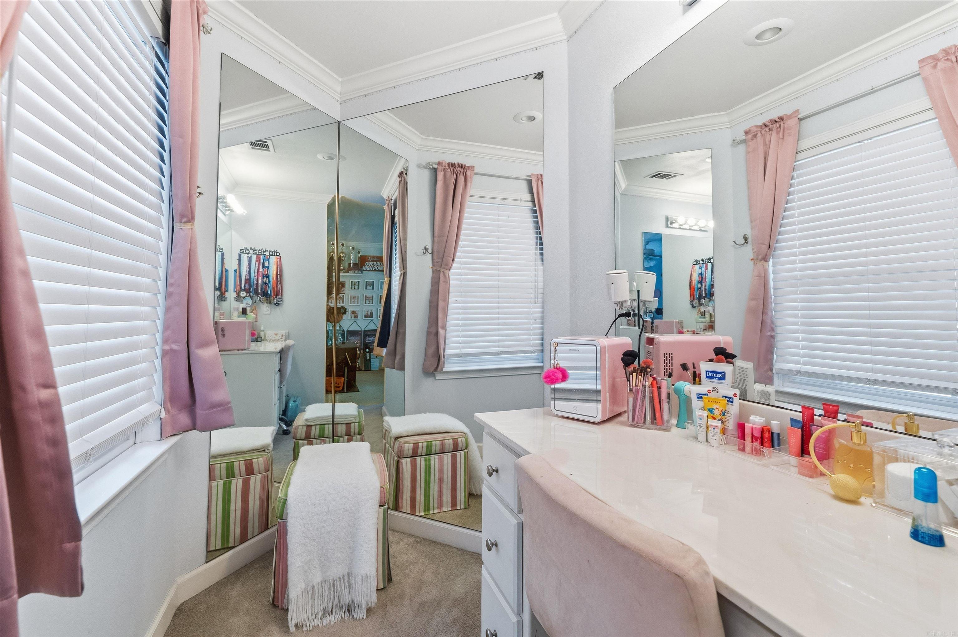 MILLERS CROSSING - Residential