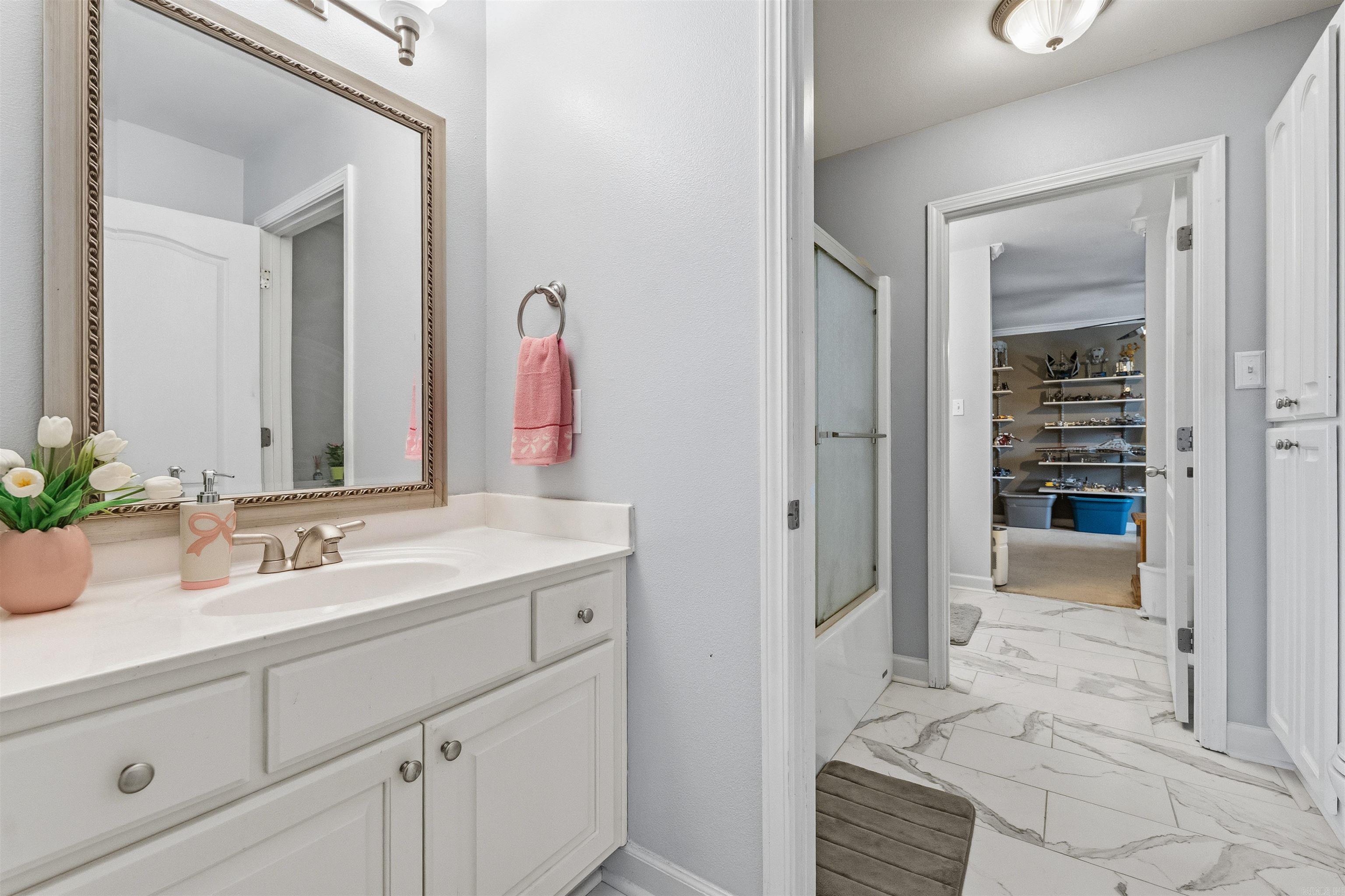 MILLERS CROSSING - Residential