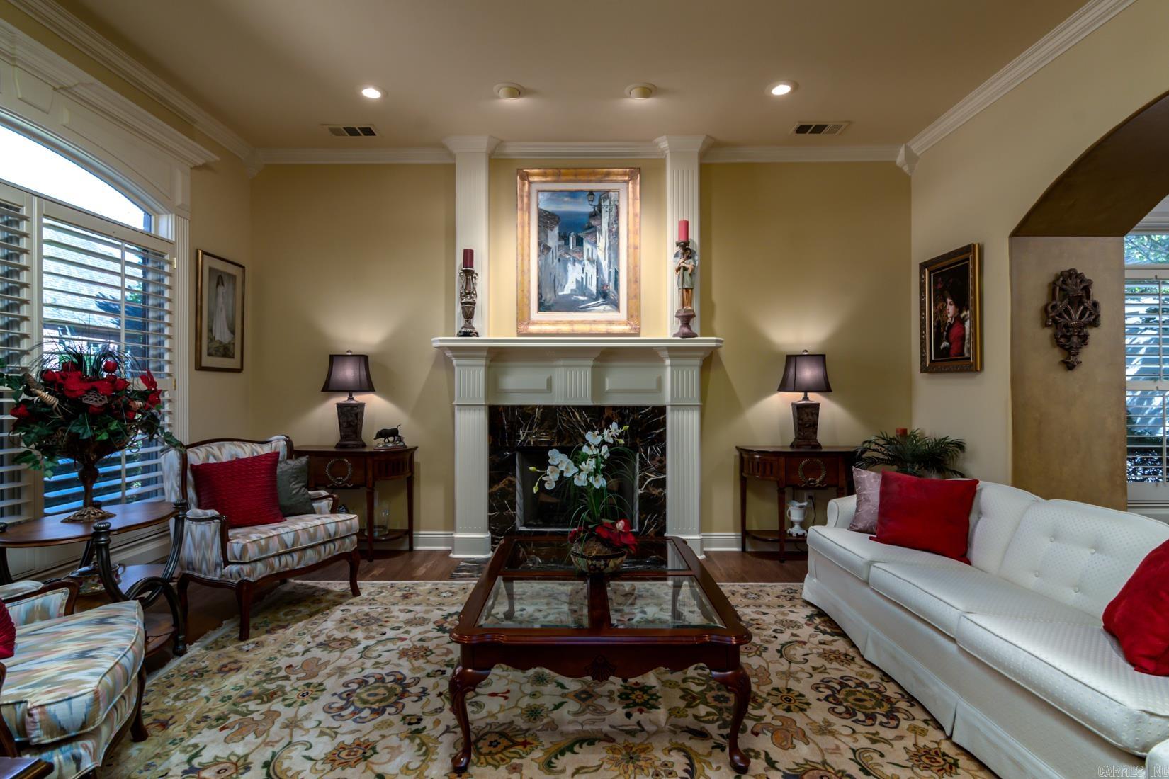 CHENAL VALLEY THE OAKS - Residential