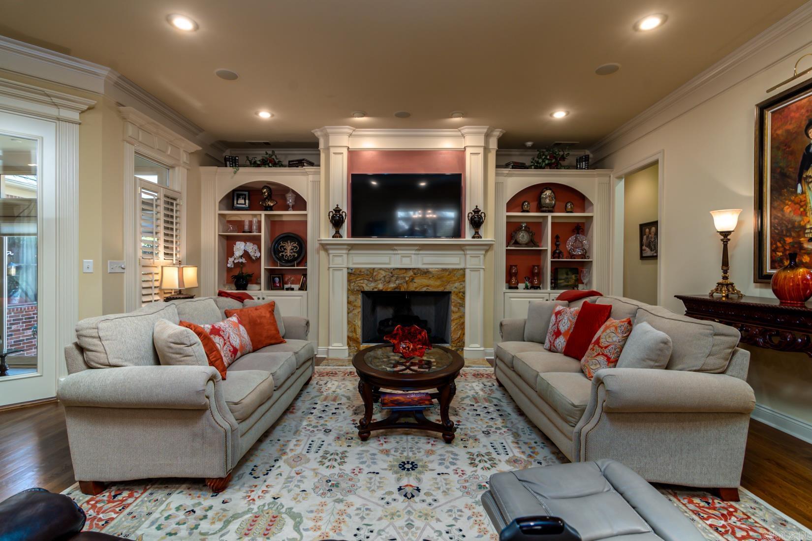 CHENAL VALLEY THE OAKS - Residential