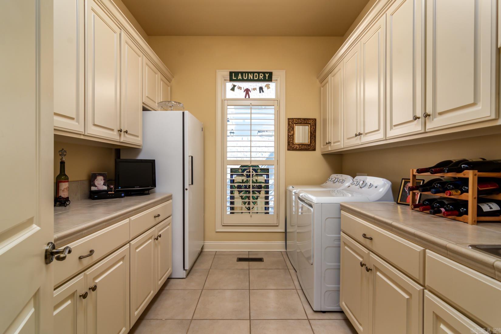 CHENAL VALLEY THE OAKS - Residential