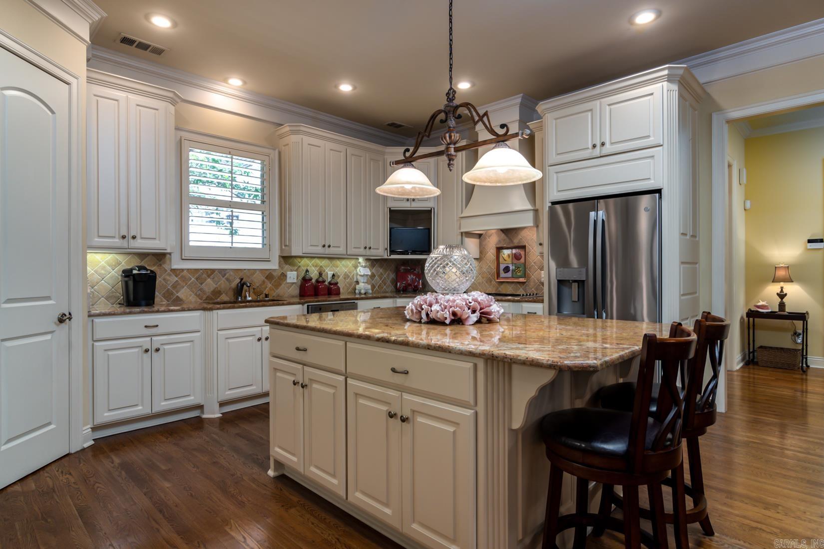 CHENAL VALLEY THE OAKS - Residential
