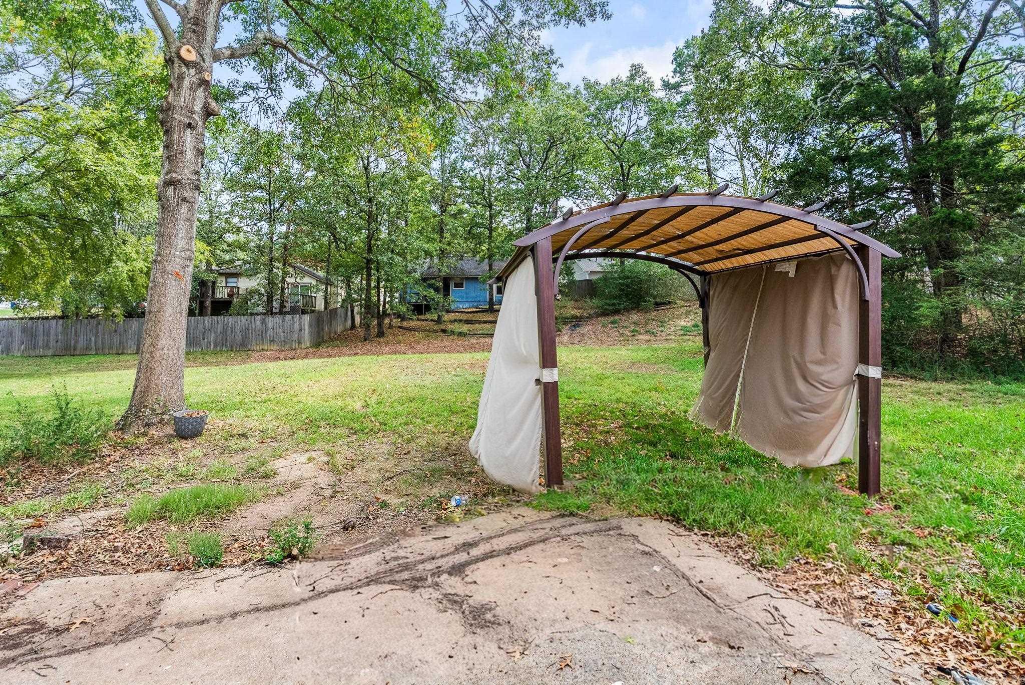 Rolling Oaks - Residential Lease