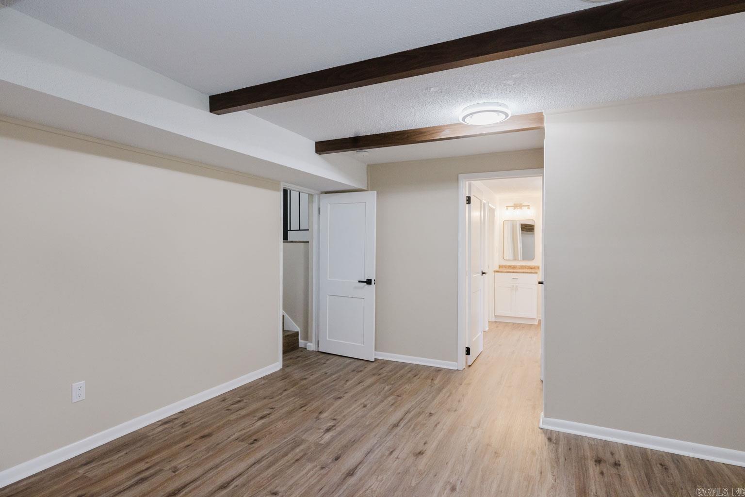 WATSON MANOR - Residential