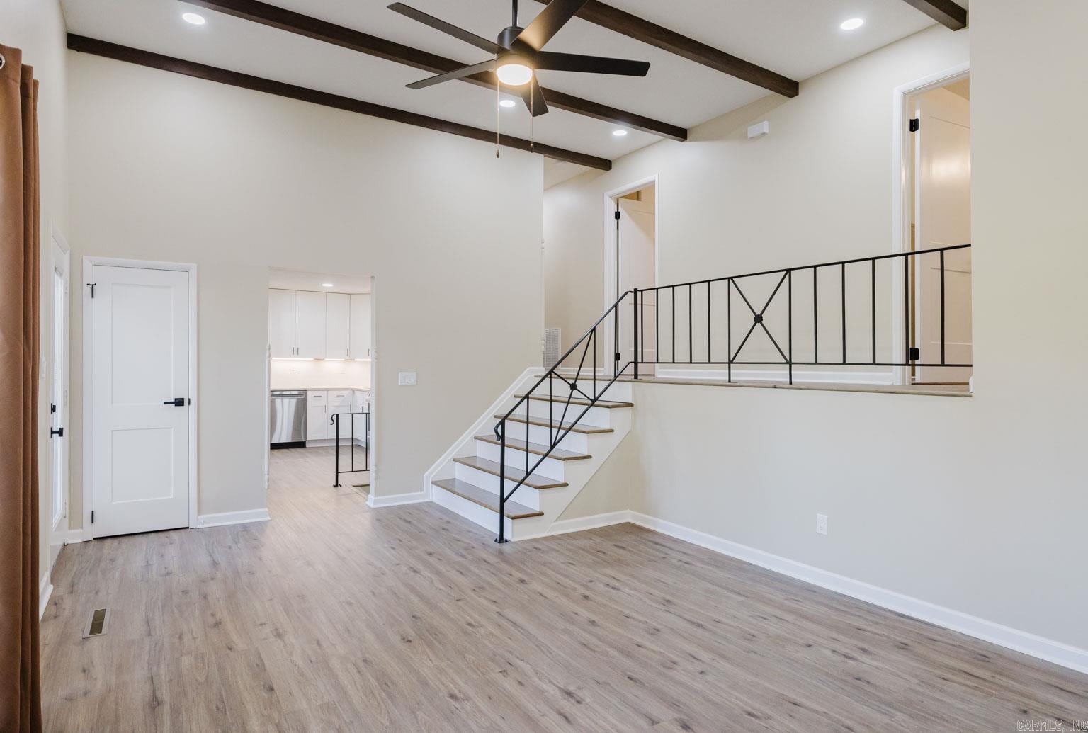 WATSON MANOR - Residential