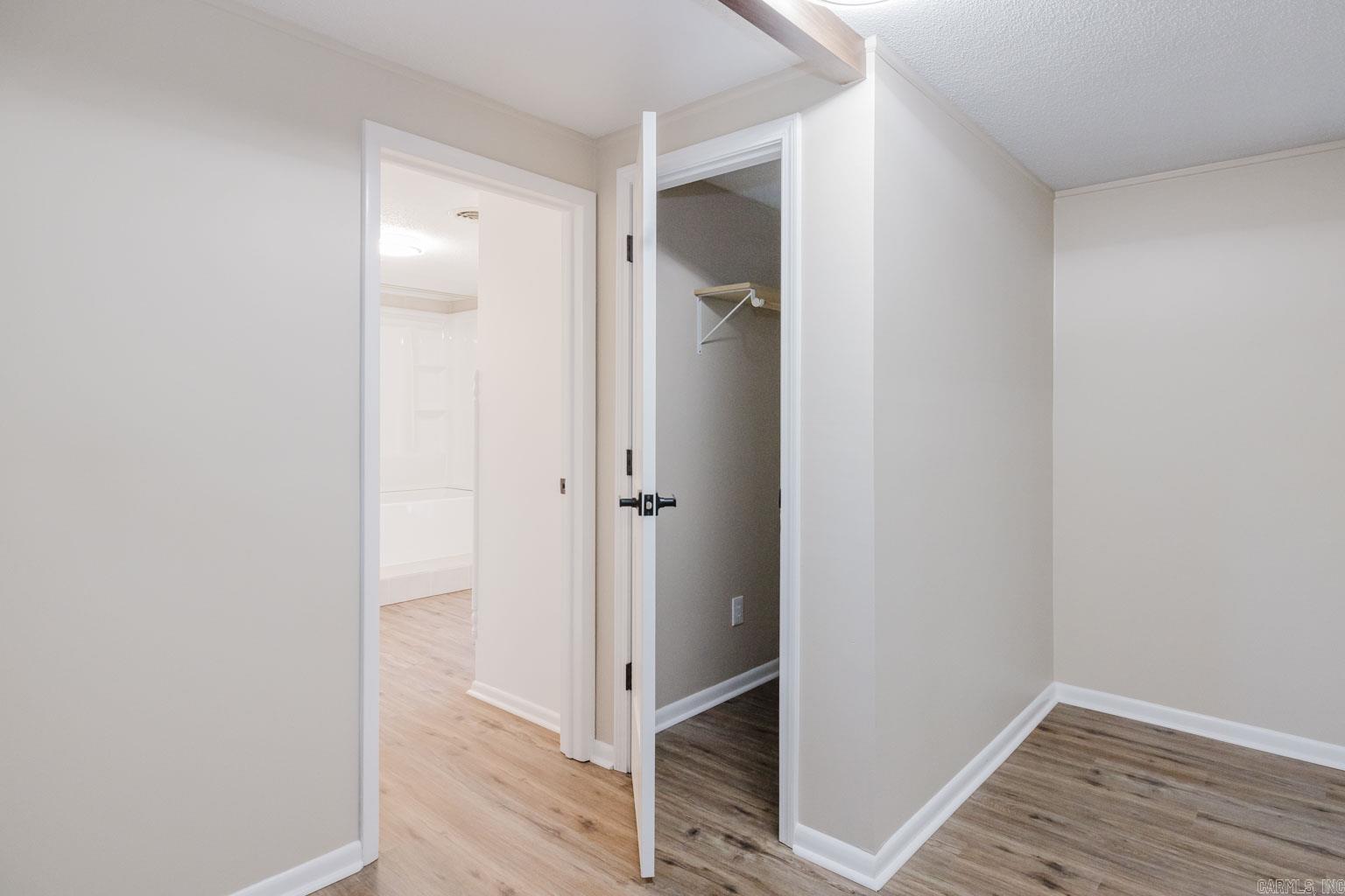 WATSON MANOR - Residential