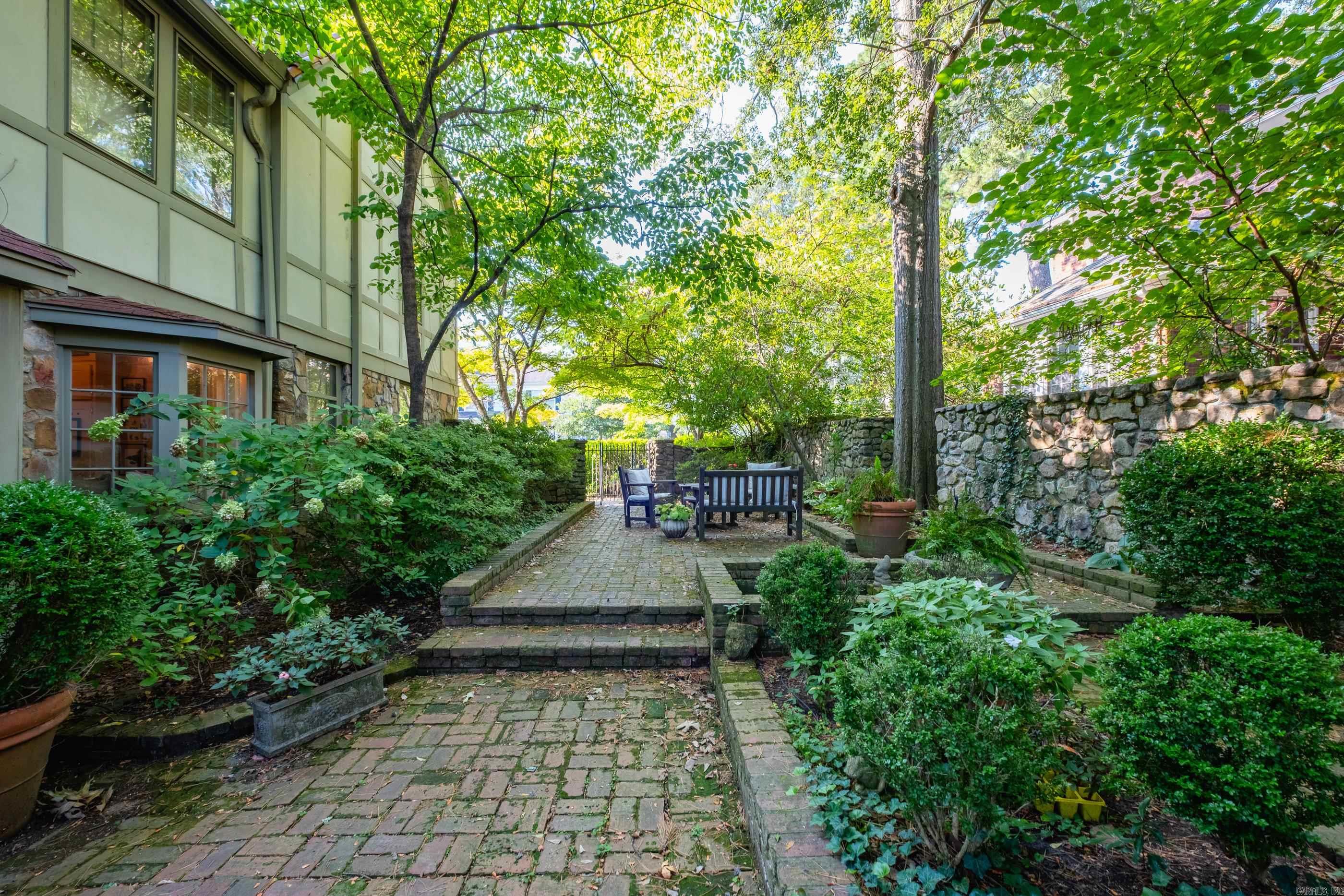 PROSPECT TERRACE - Residential