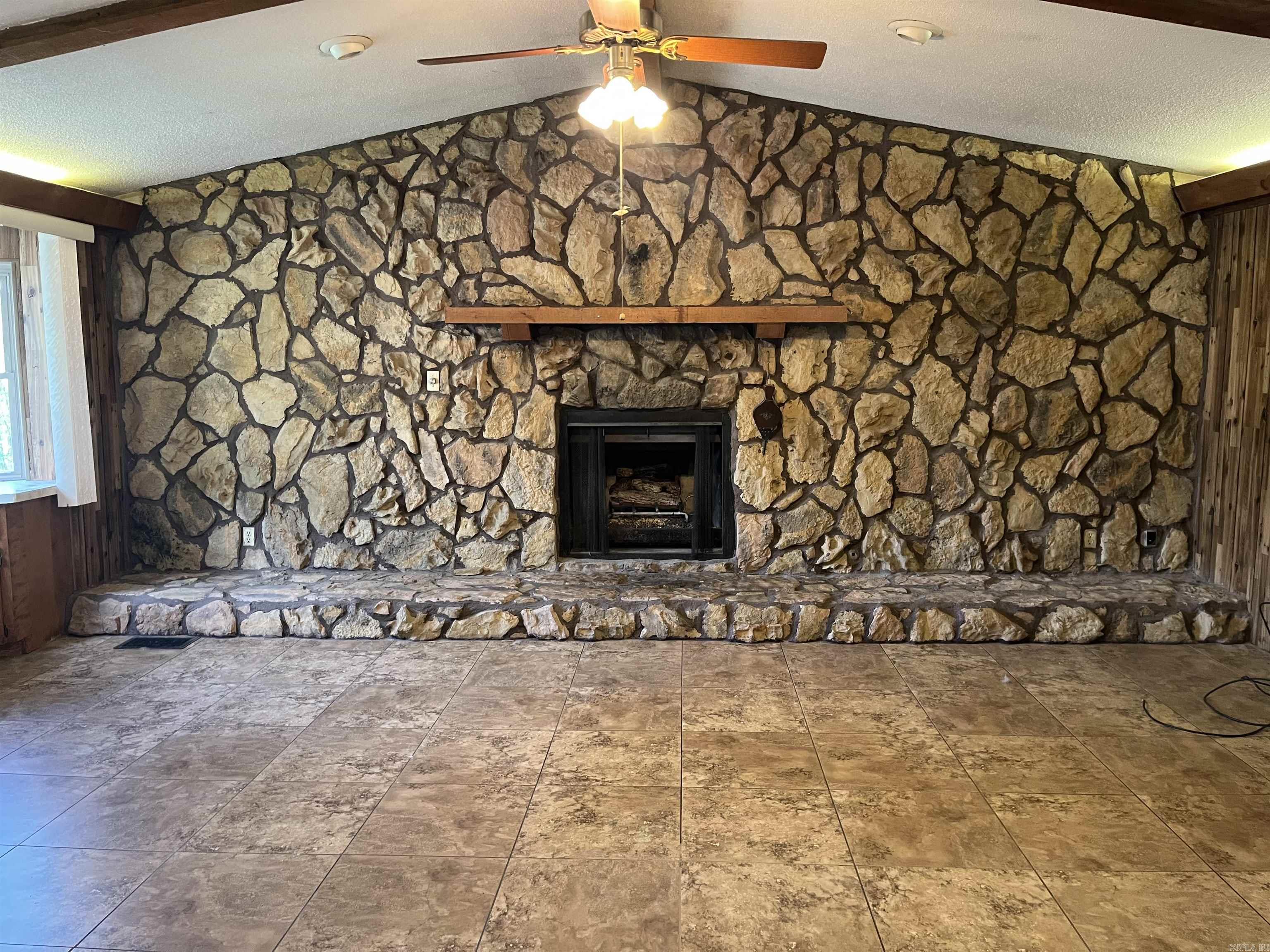 OAKHURST - Residential