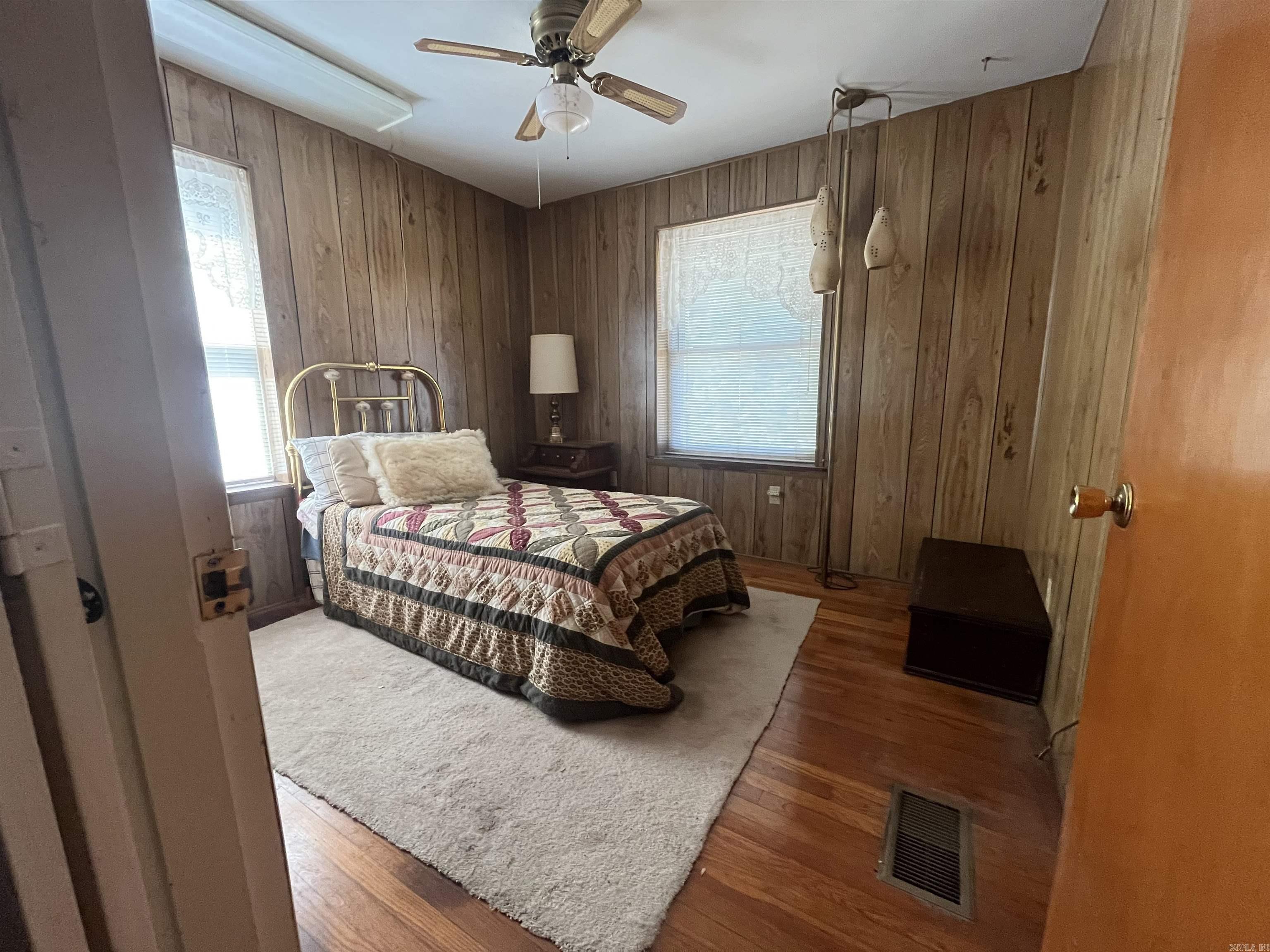 OAKHURST - Residential