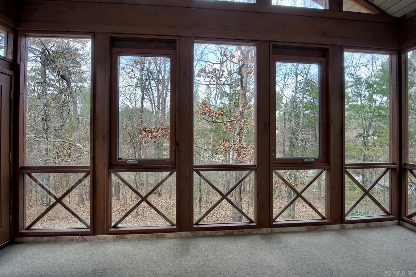 ISABELLA COURTS - Residential