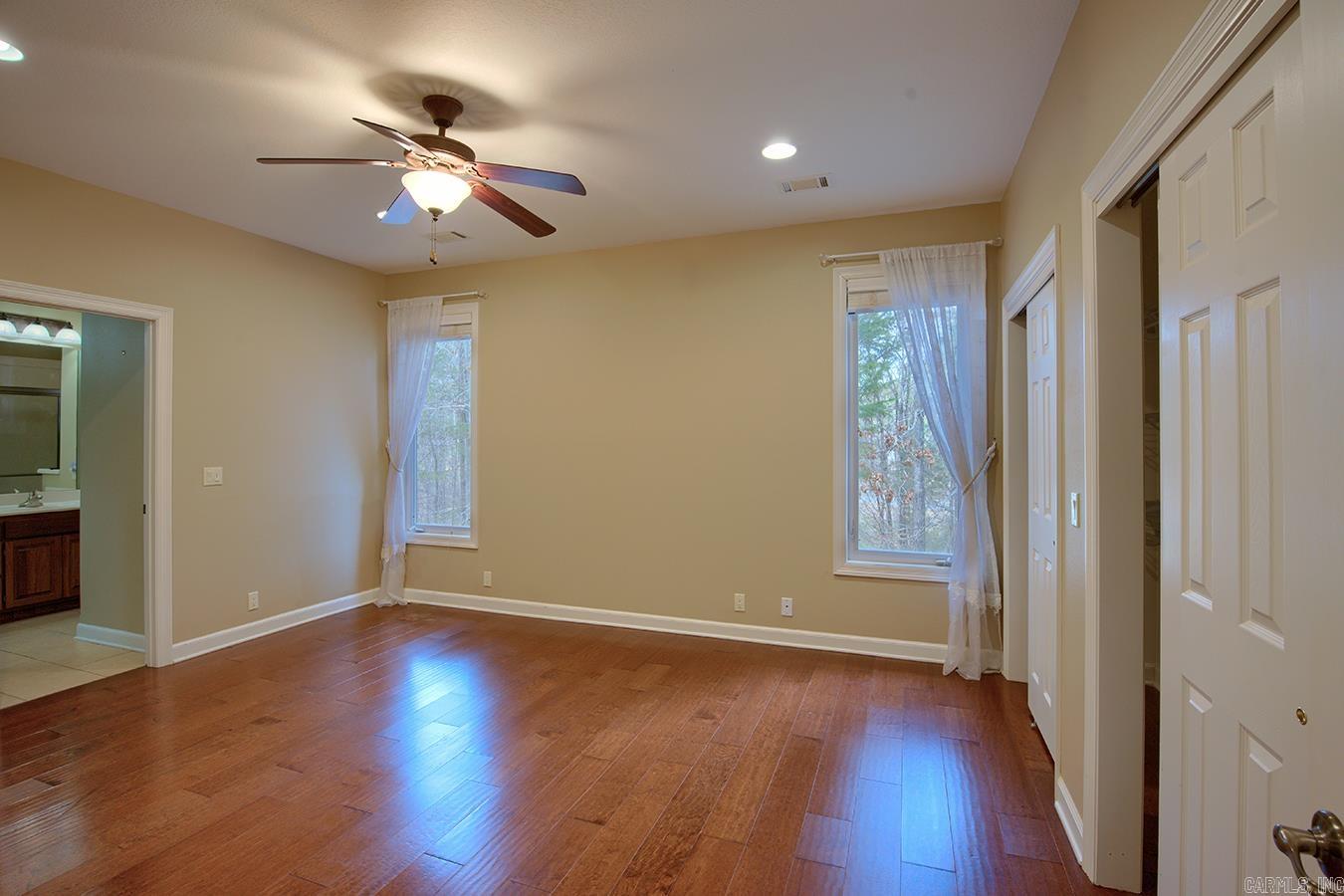 ISABELLA COURTS - Residential