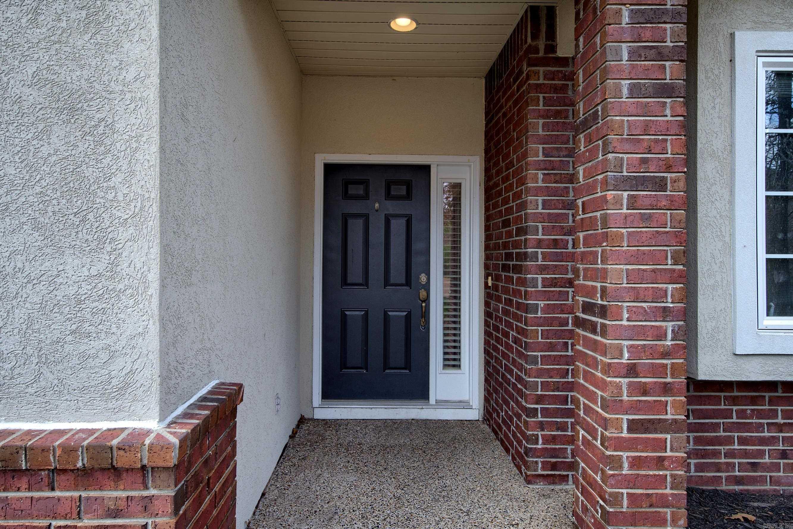 ISABELLA COURTS - Residential