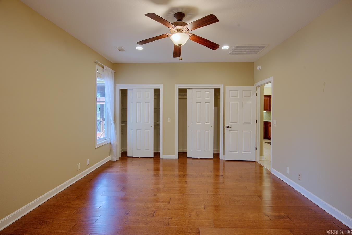 ISABELLA COURTS - Residential