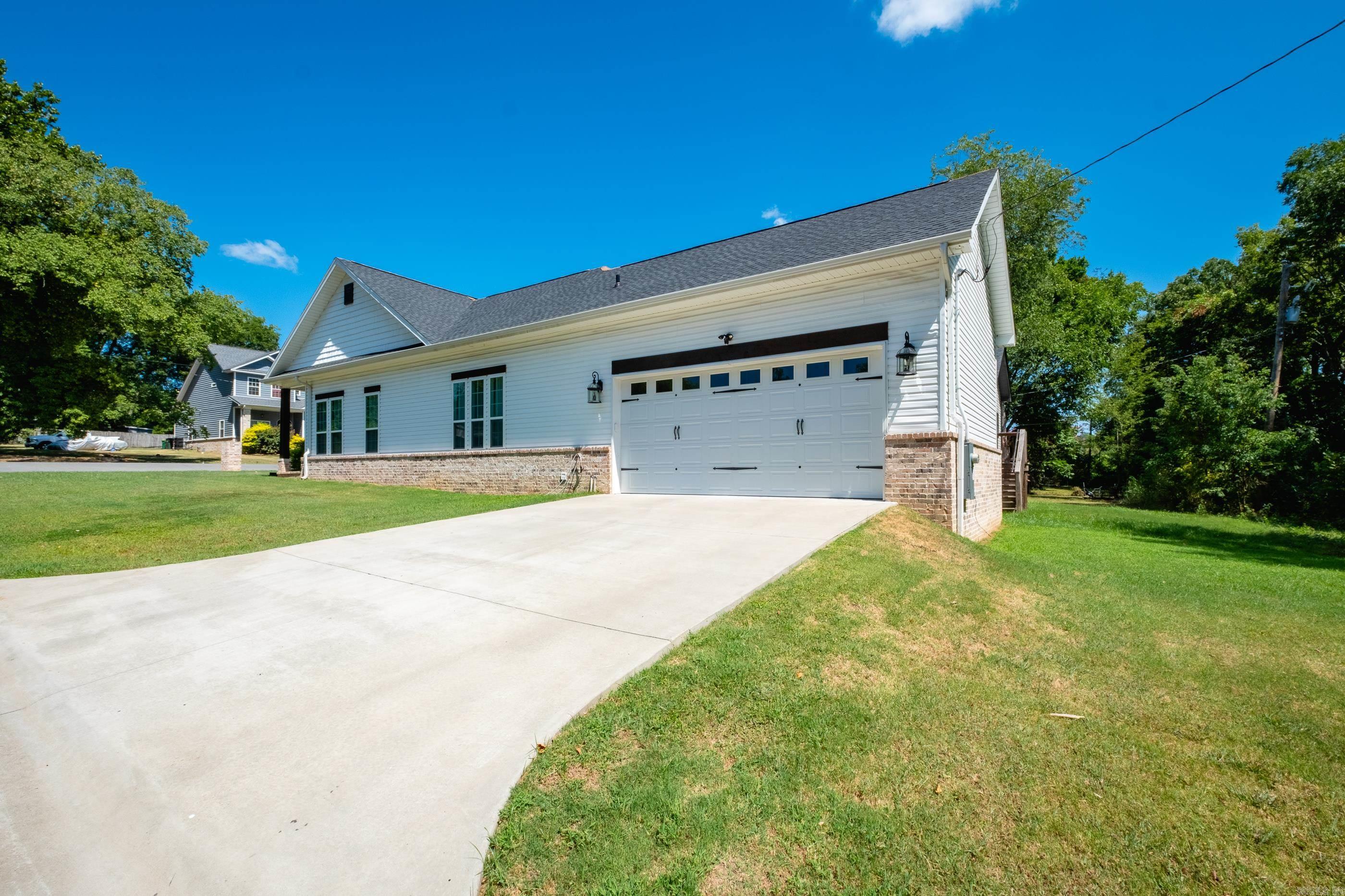 SOUTH MAIN STREET - Residential