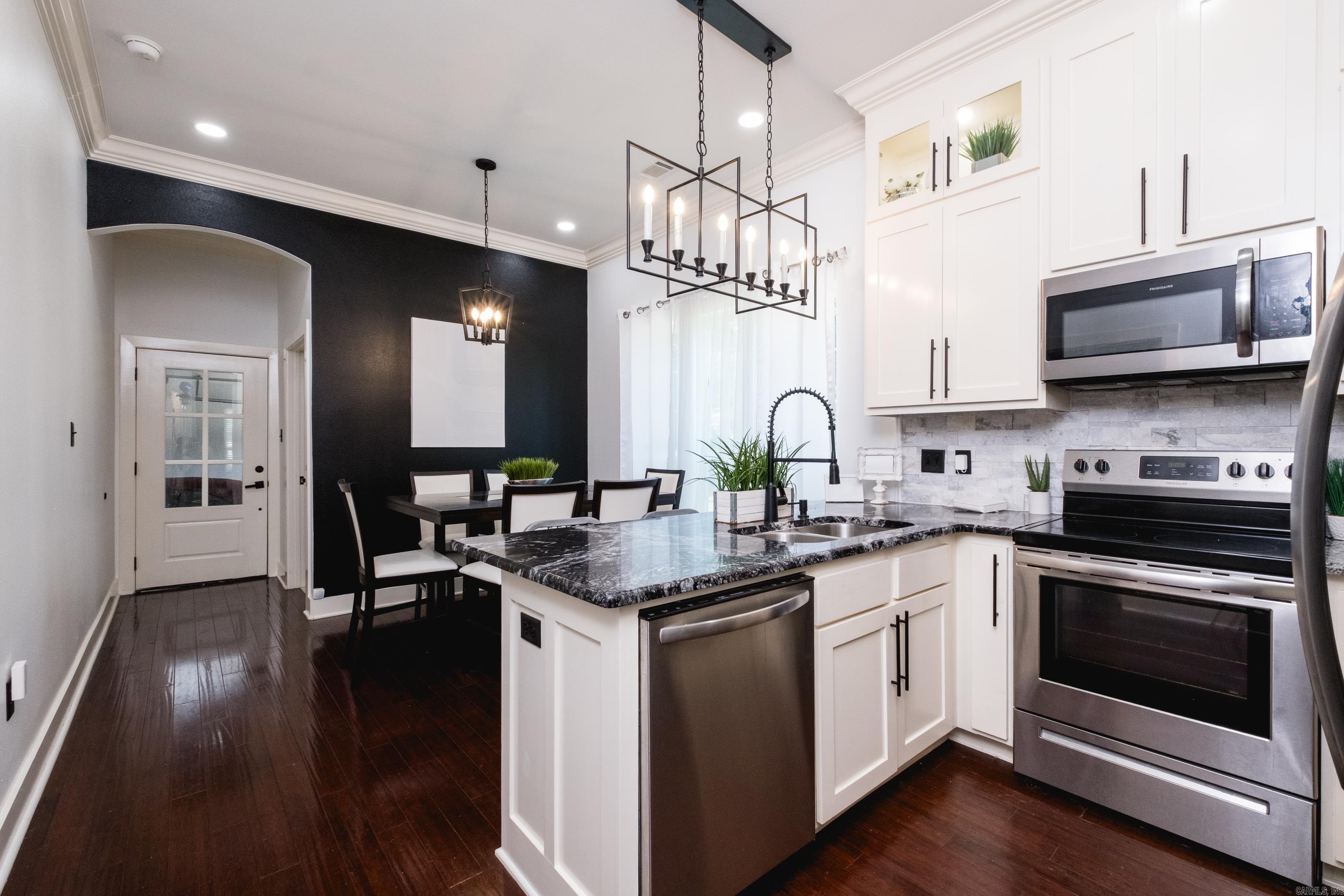 SOUTH MAIN STREET - Residential