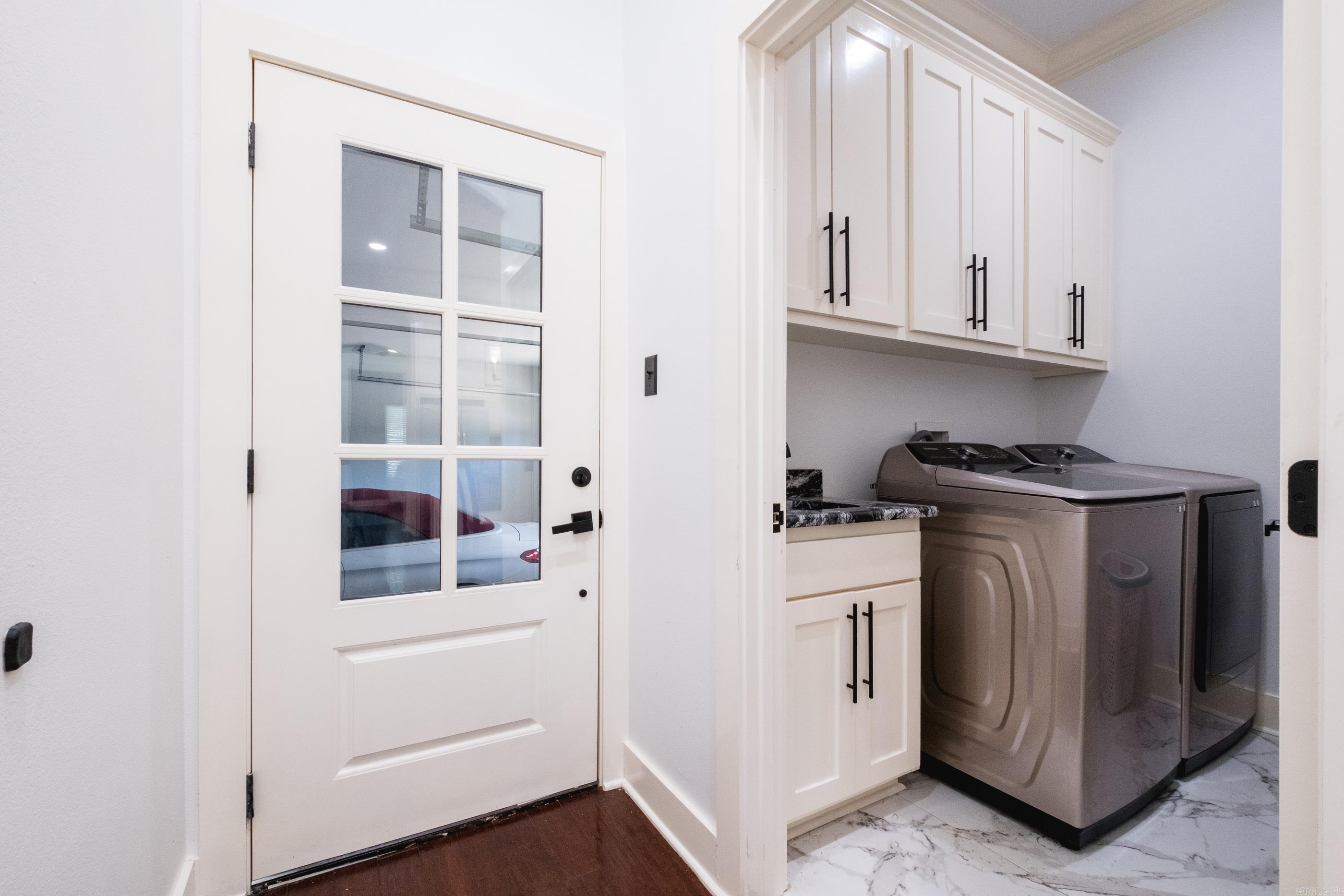 SOUTH MAIN STREET - Residential