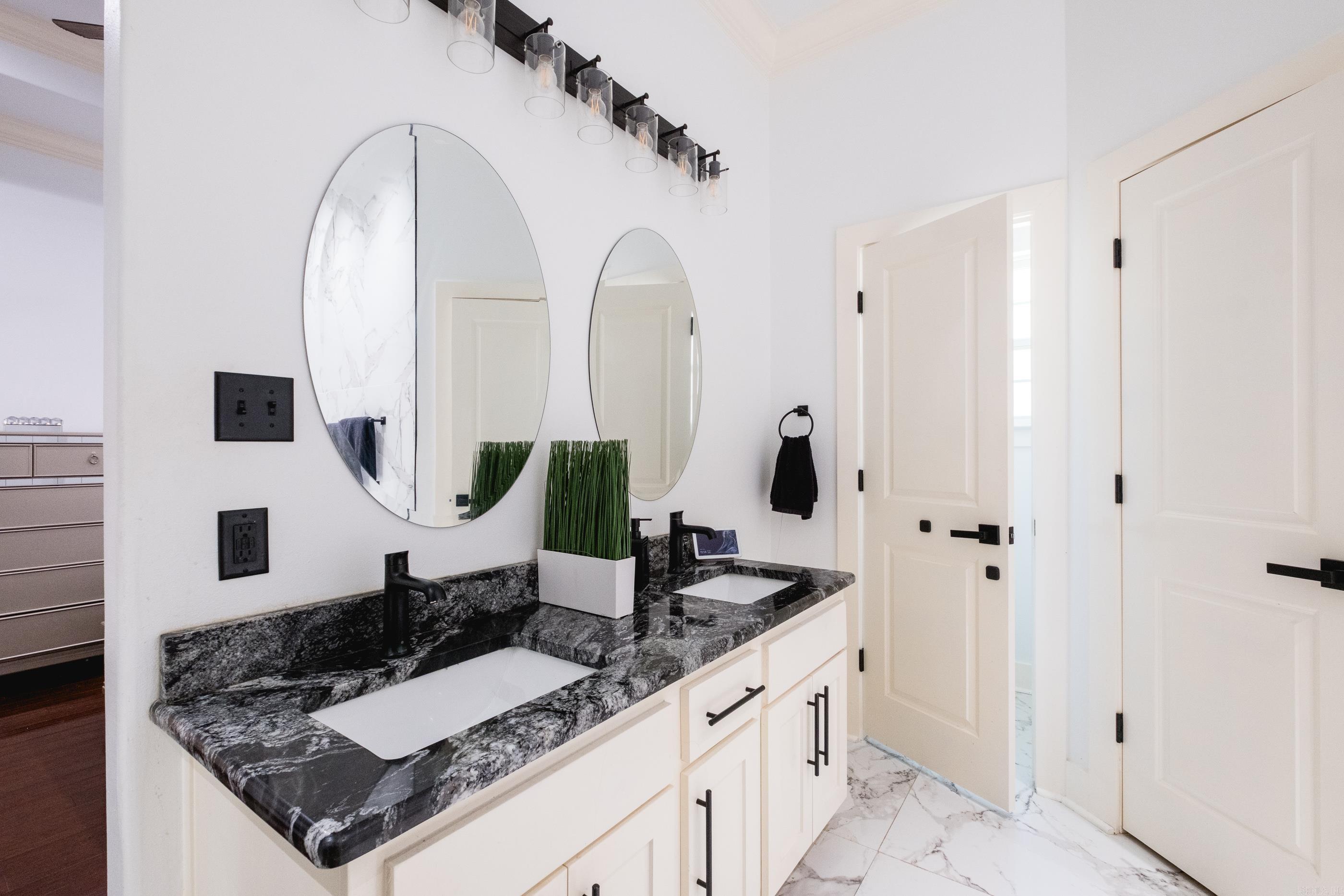 SOUTH MAIN STREET - Residential