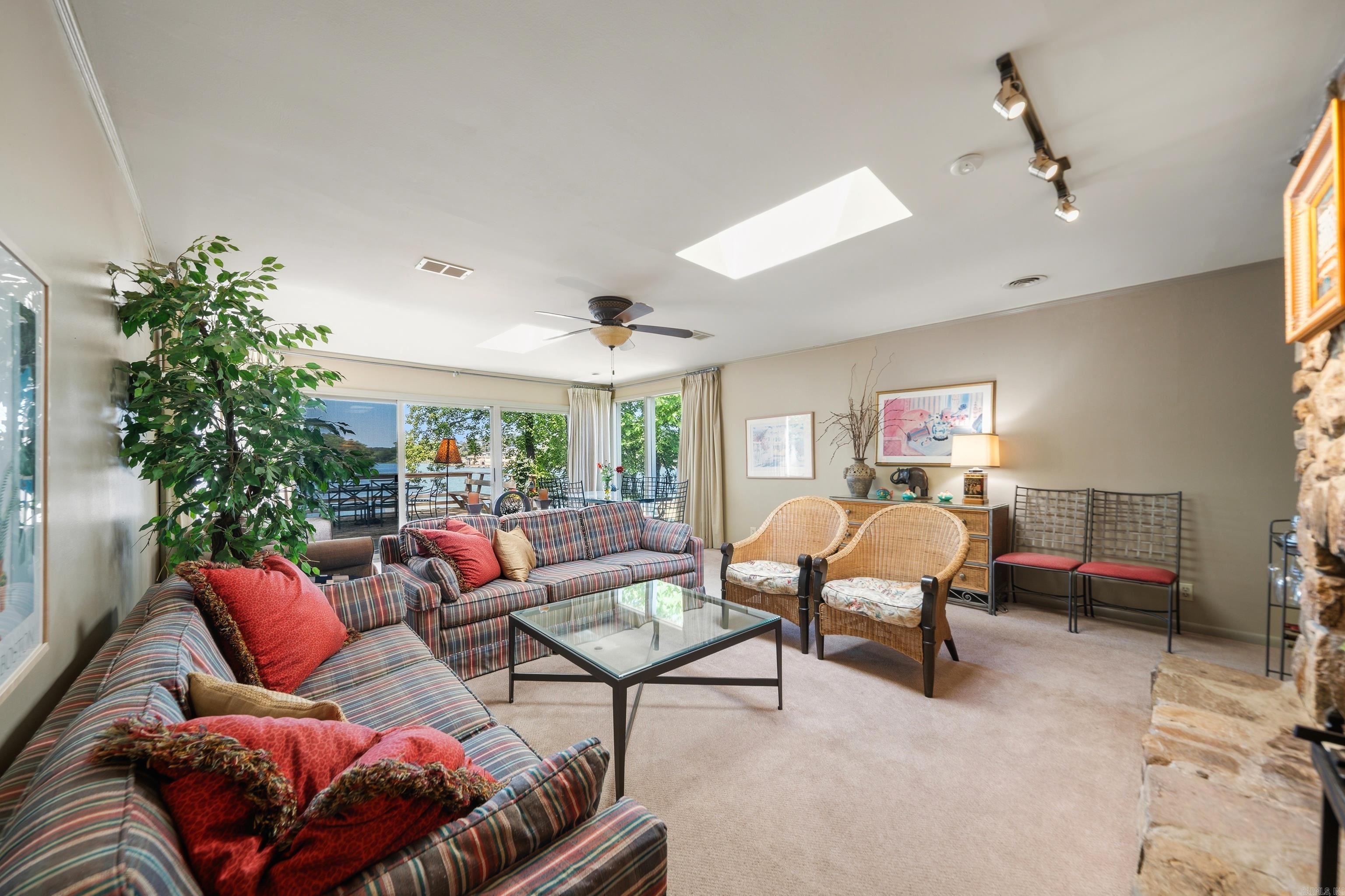 BAYSHORE ACRES - Residential